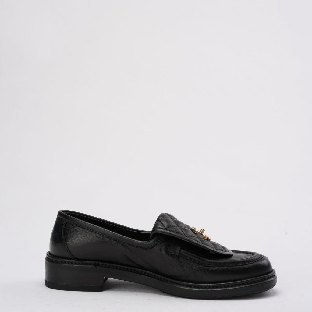 Chanel Black Lambskin Quilted CC Turnlock Loafers Size 38.5