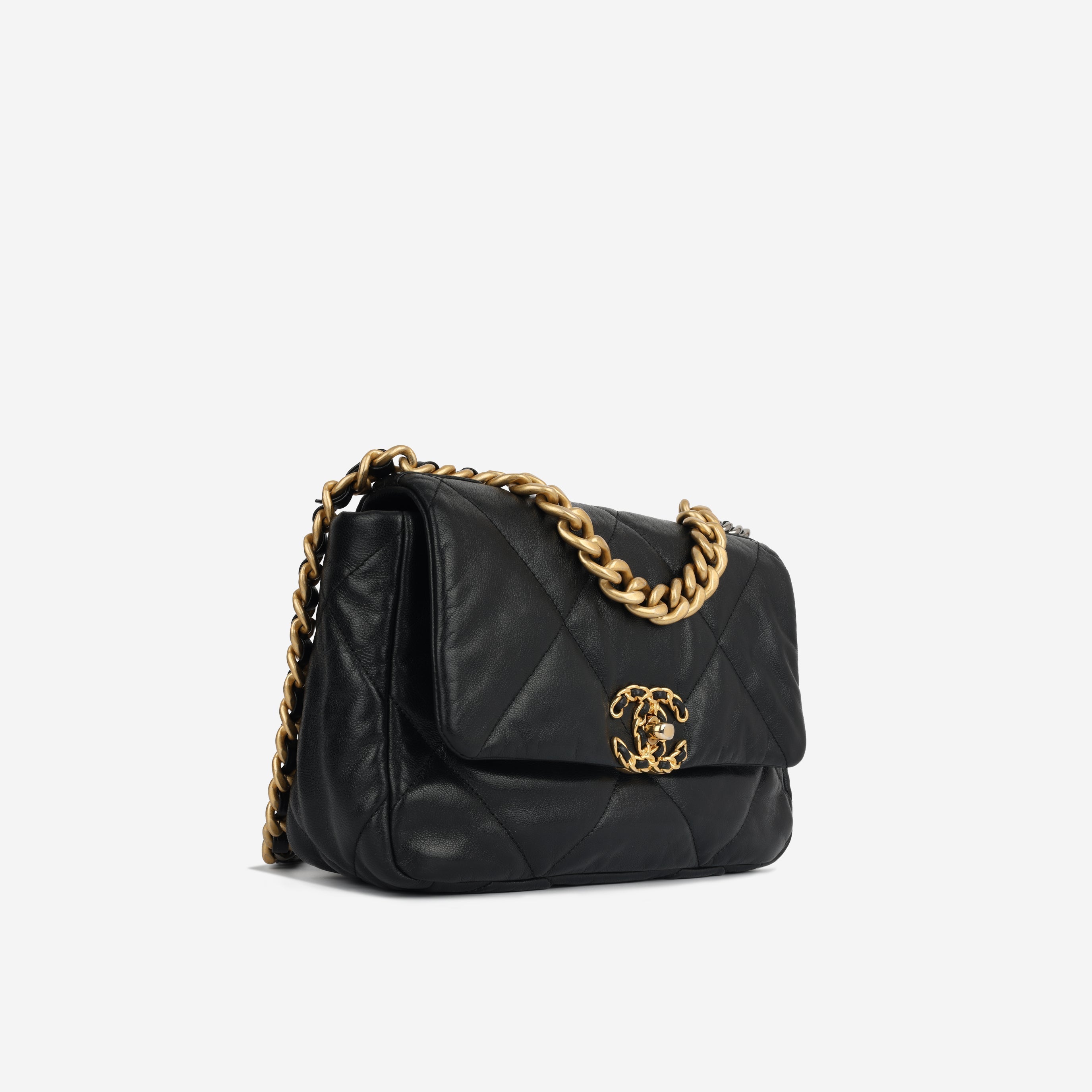 Chanel Chanel 19 - Small