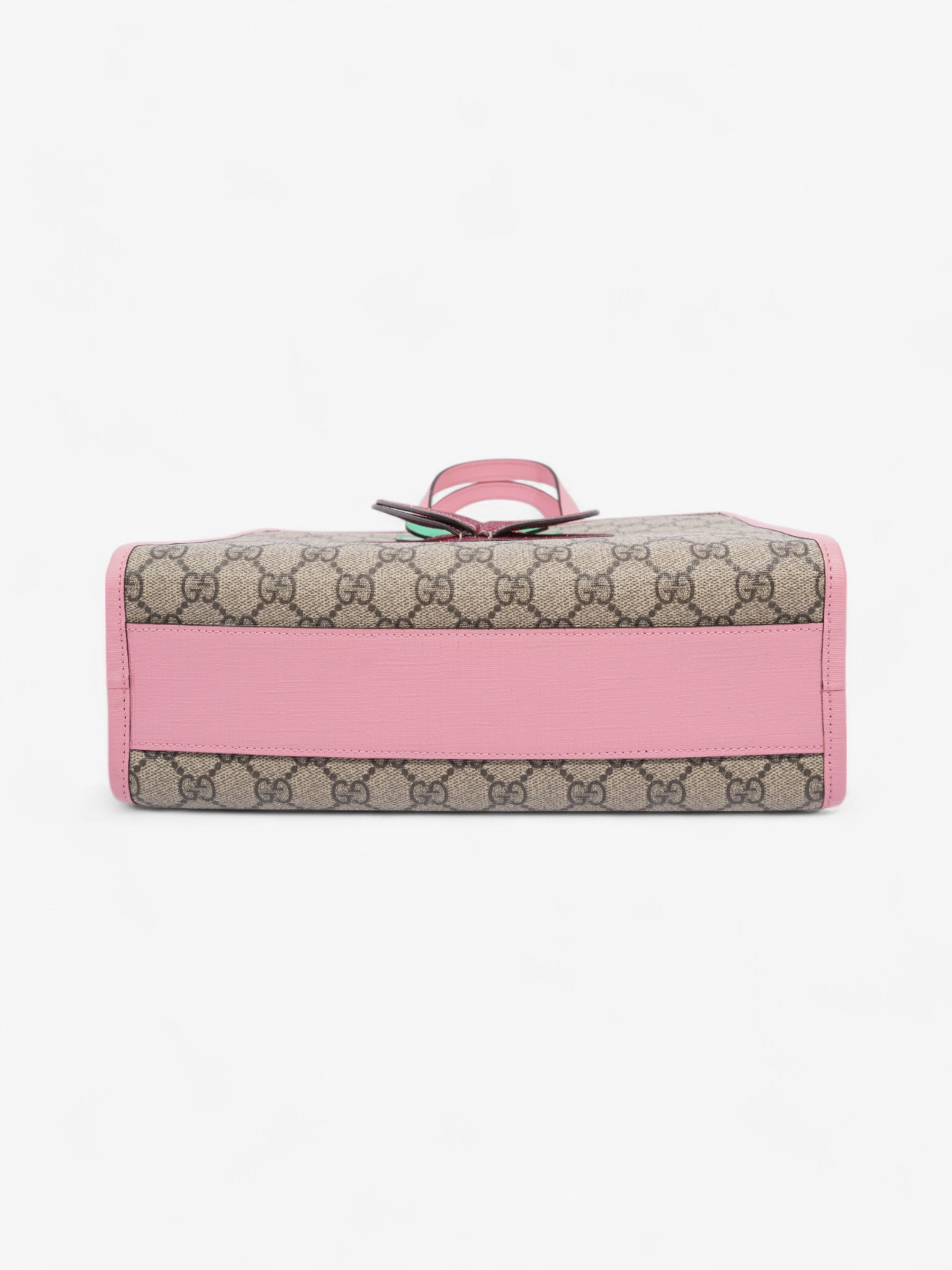 Gucci Strawberry Logo Print Tote GG Supreme / Pink Canvas