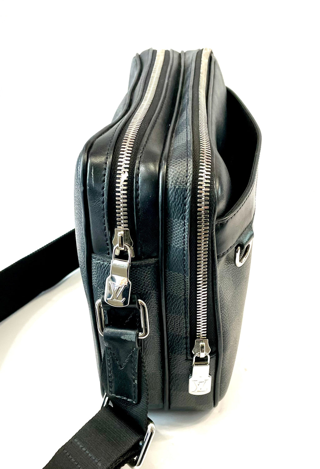 LOUIS VUITTON DAMIER GRAPHITE TROCADERO PM MESSENGER BAG