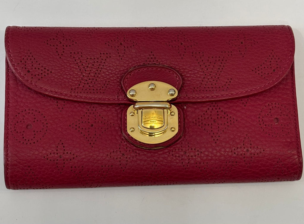 LOUIS VUITTON MAHINA LEATHER AMELIA WALLET