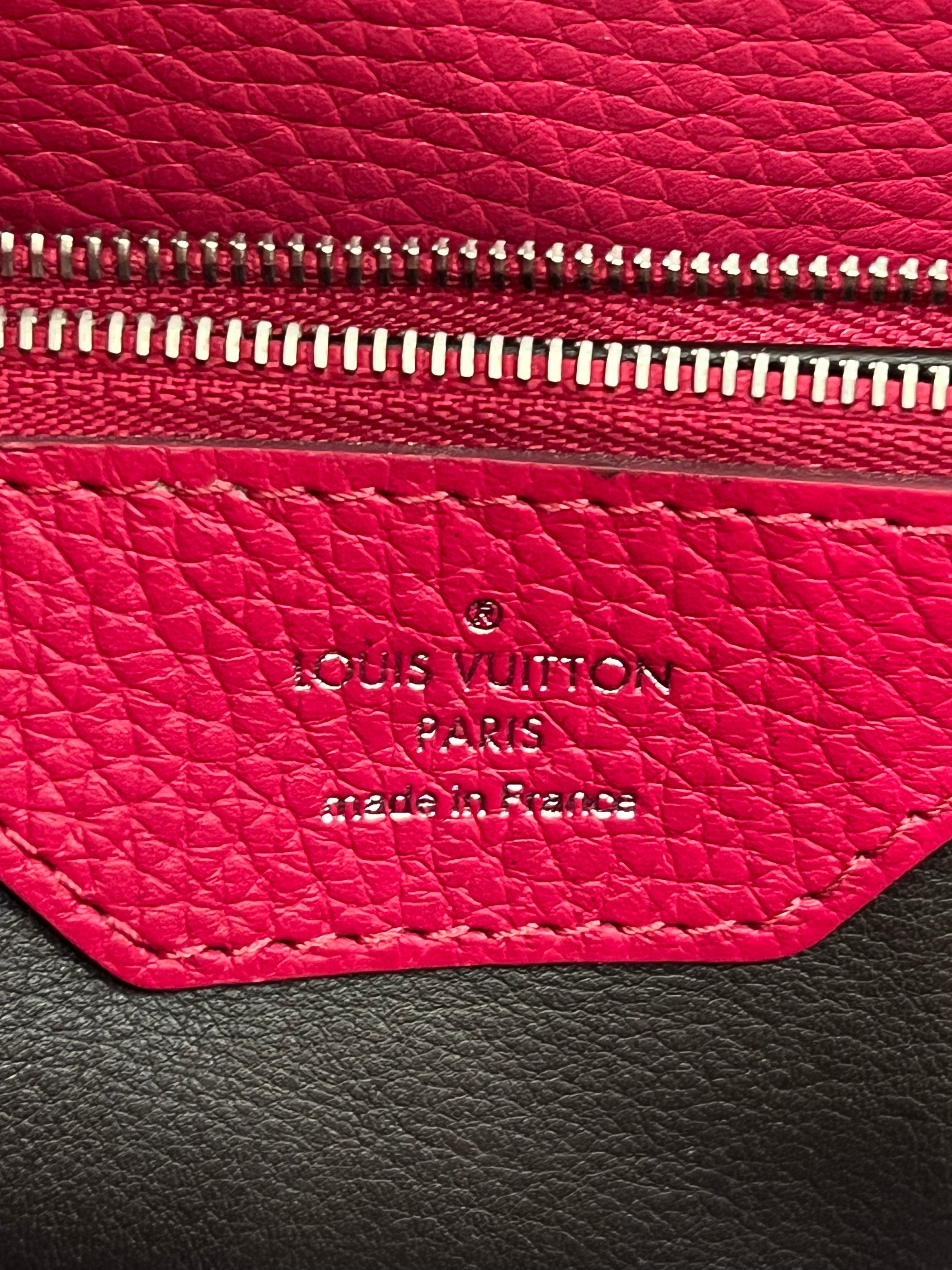 LOUIS VUITTON CAPUCINES MM LEATHER HANDBAG