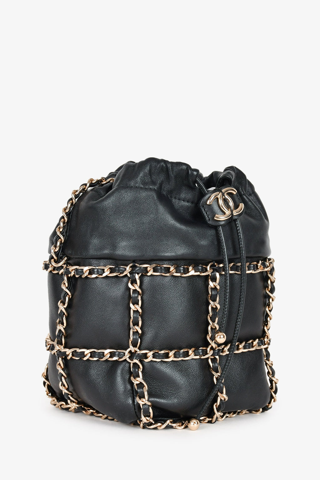 Pre-Loved Chanel™ 2019/20 Black Leather Chain Detailed Bucket Bag