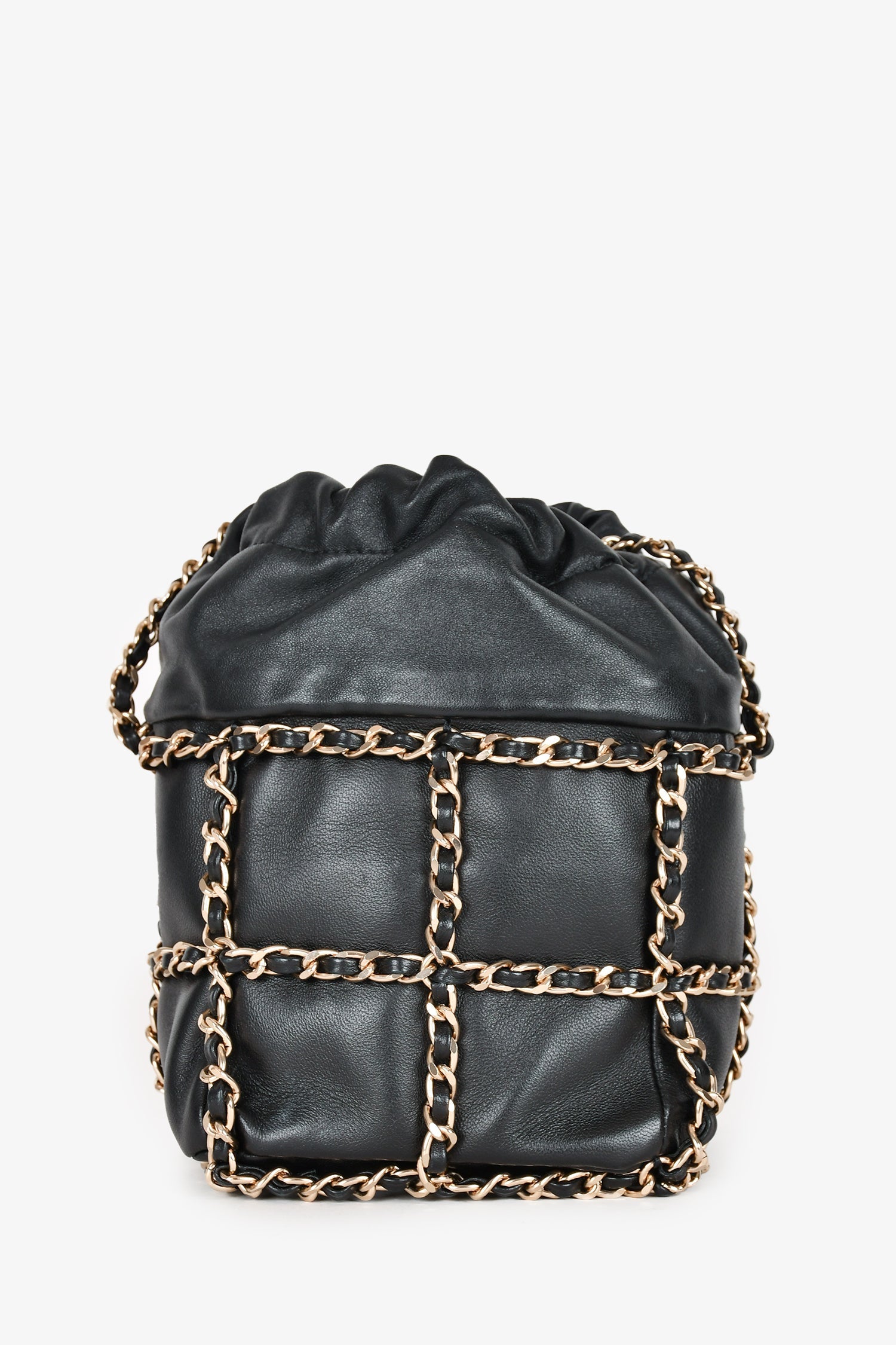 Pre-Loved Chanel™ 2019/20 Black Leather Chain Detailed Bucket Bag