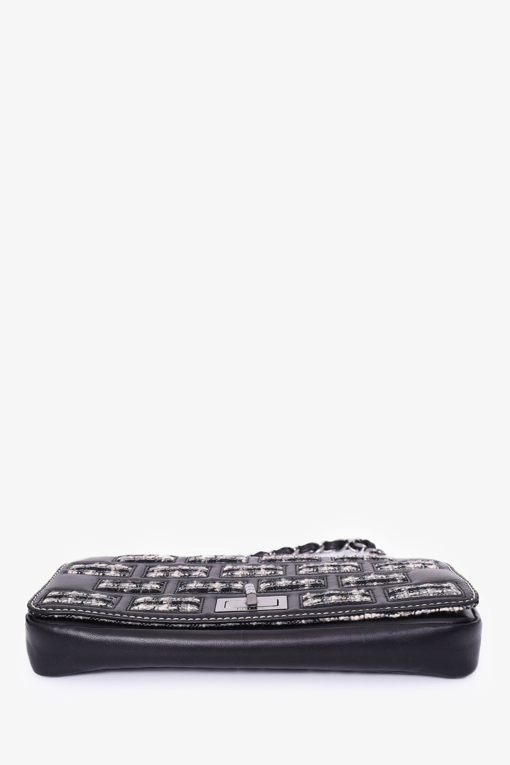 Pre-Loved Chanel™ 2004/05 Black/White Tweed/Leather Brick Reissue Flap Bag