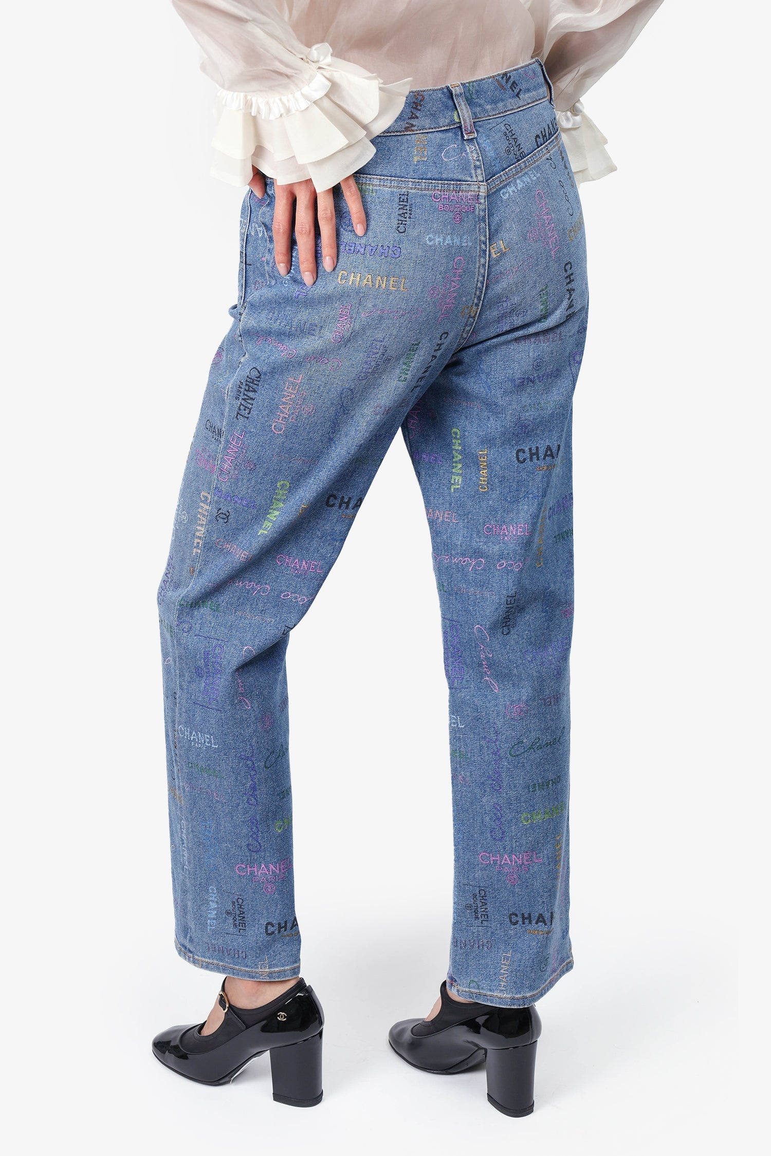 Pre-Loved Chanel™ 2022 Blue/Multicolour Denim 'Chanel Boutique' Printed Jeans Size 40