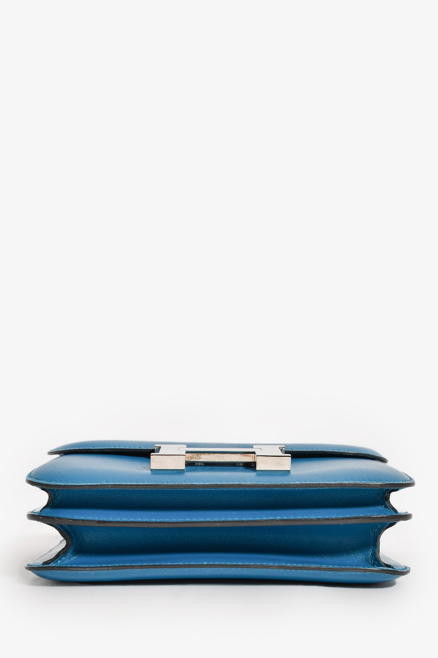 Hermès 2017 Bleu Izmir Tadelakt Leather Constance 18