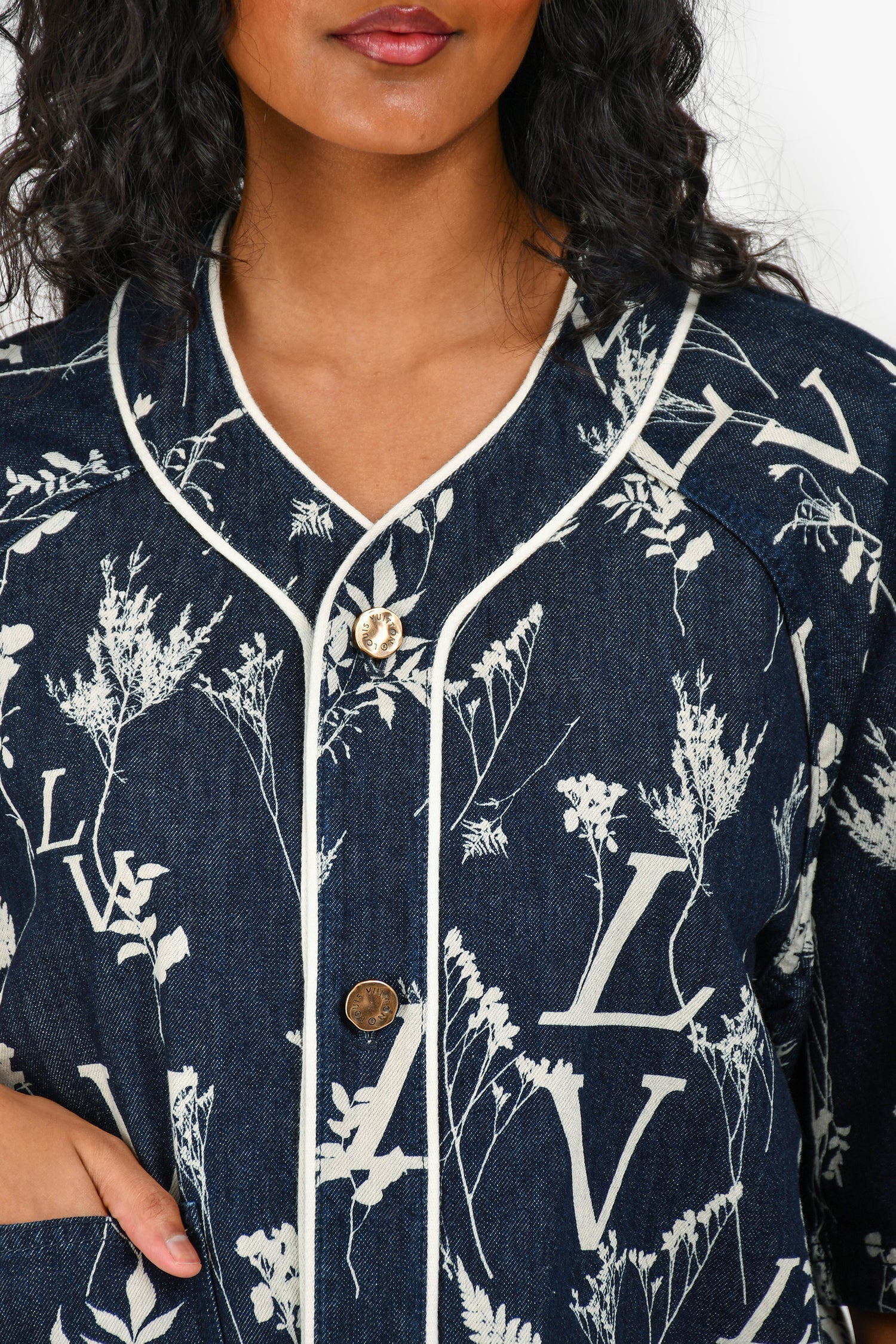 Louis Vuitton 2020 Blue Denim/White LV Leaf Printed Baseball Shirt Size M Mens