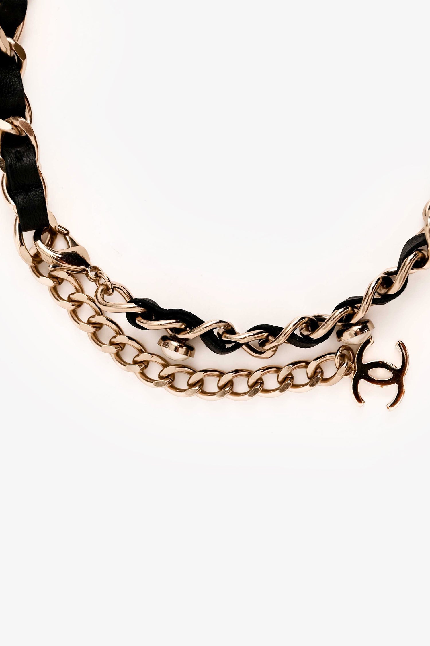 Pre-Loved Chanel™ Leather Chain/GHW Pearl Detail Choker Necklace