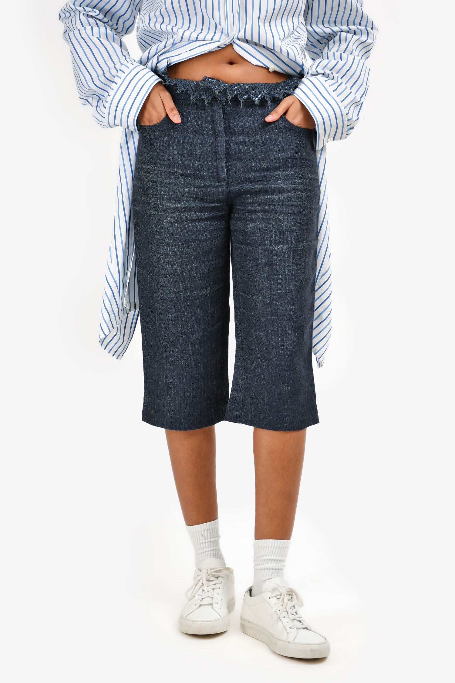 Pre-Loved Chanel™ 2004 Blue Linen Perforated Detail Bermuda Shorts Size 36