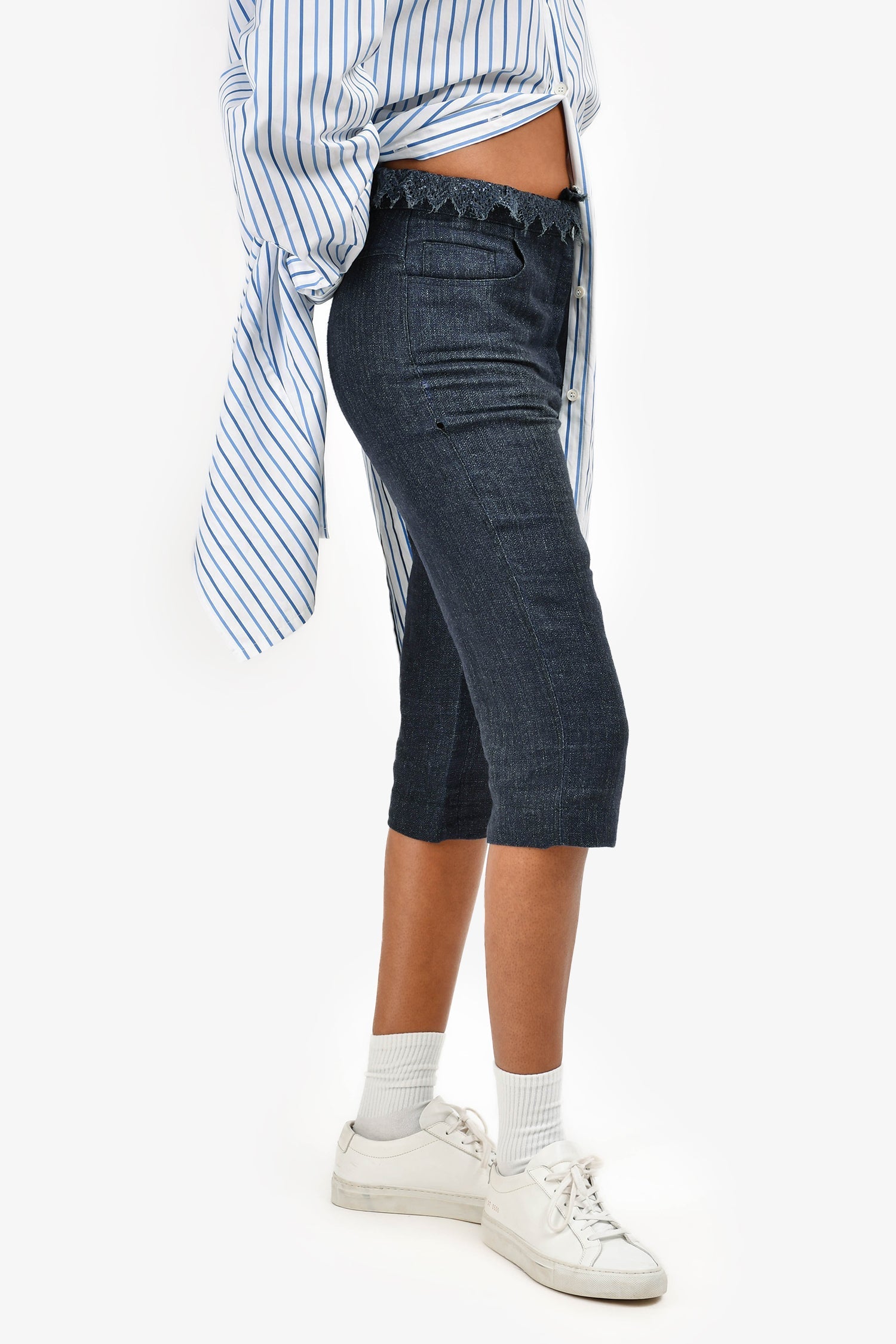 Pre-Loved Chanel™ 2004 Blue Linen Perforated Detail Bermuda Shorts Size 36