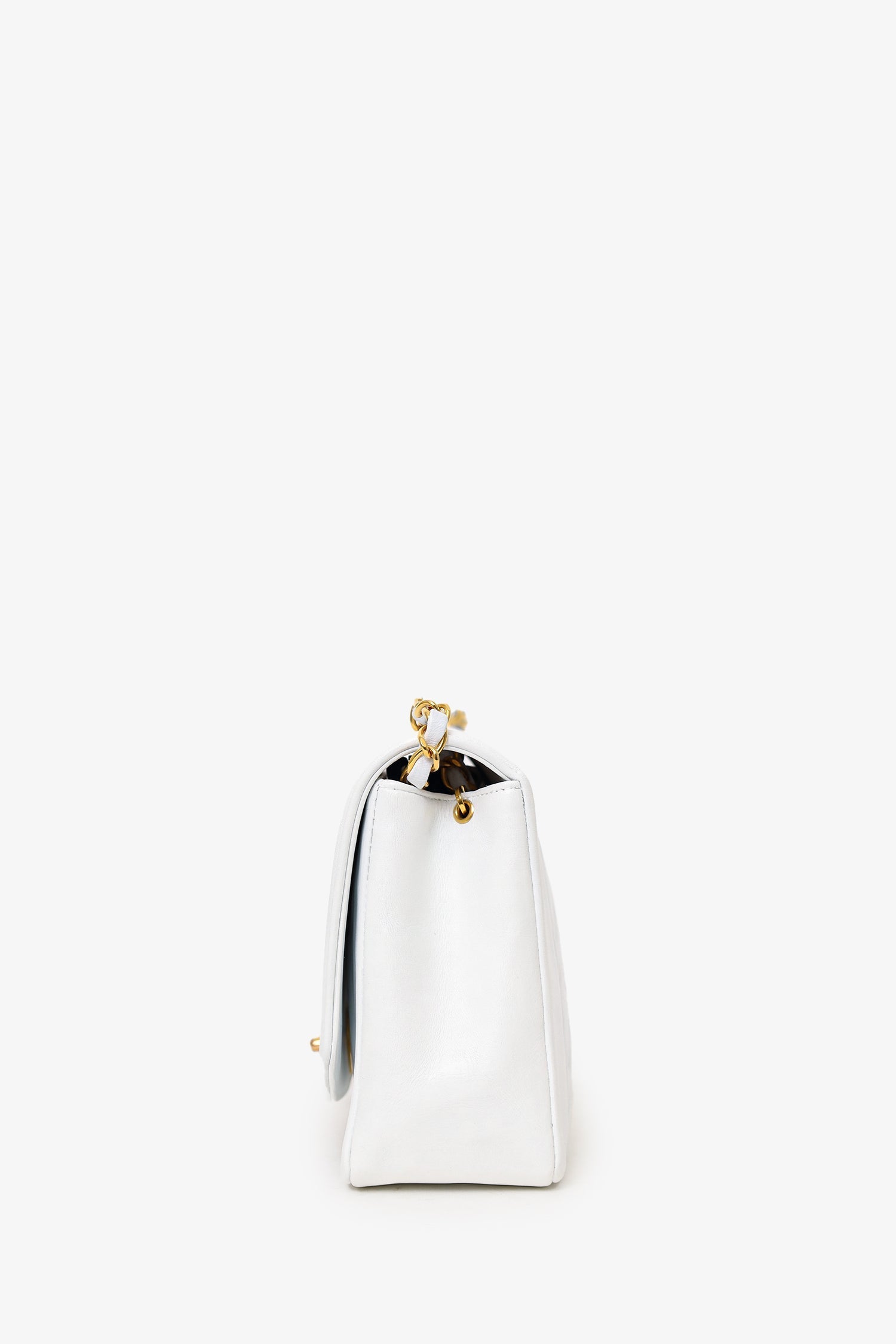 Pre-Loved Chanel™ 1994-96 White Lambskin Medium Diana Shoulder Bag (Refurbished)