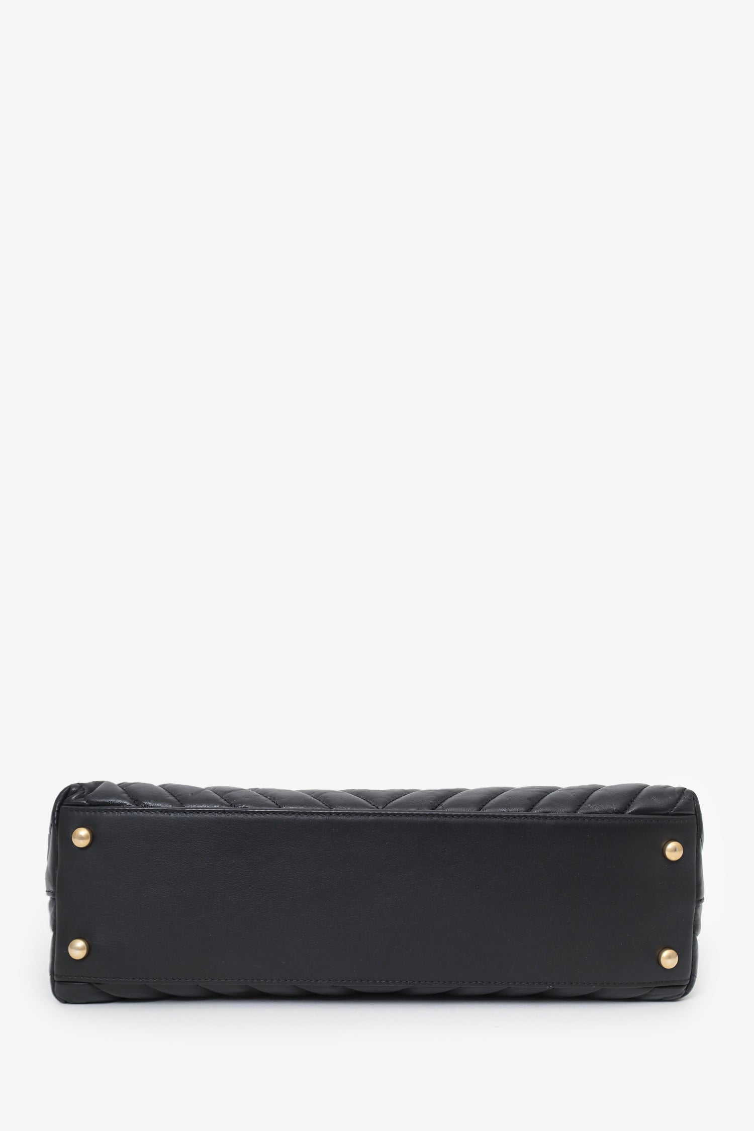Pre-Loved Chanel™ Black Leather Chevron Coco Top Handle With Strap