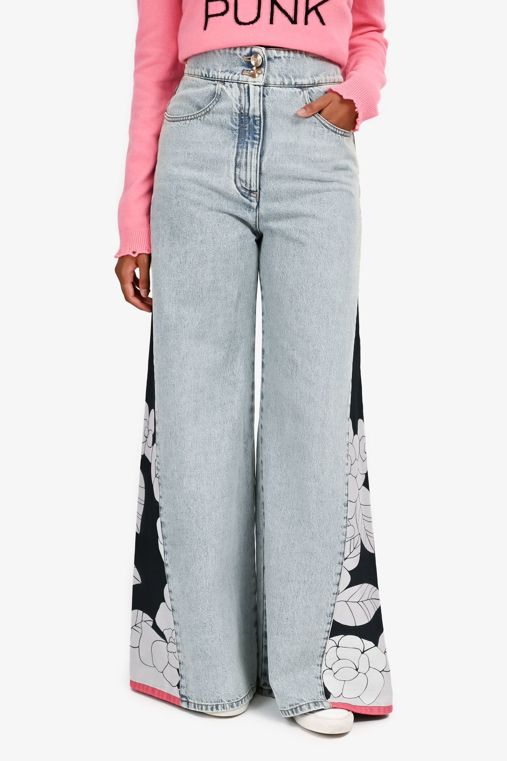 Pre-Loved Chanel™ 2021 Light Blue Denim Wide Leg Floral Jeans Size 36