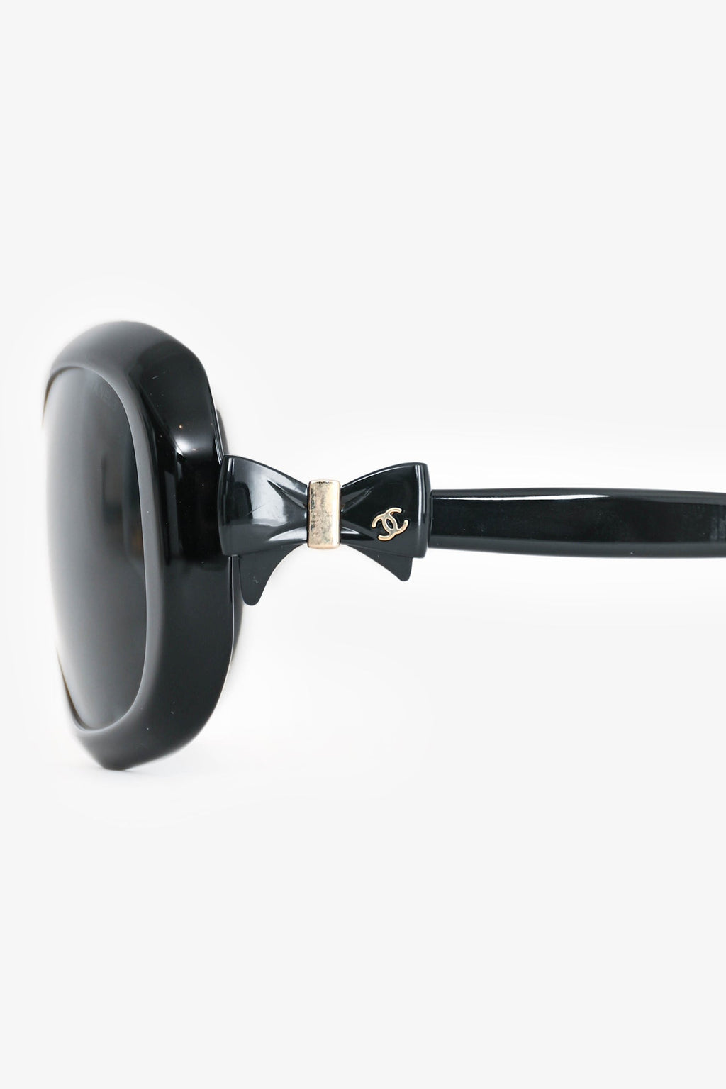 Pre-Loved Chanel™ Black Acrylic Rectangular Bow Detail Sunglasses