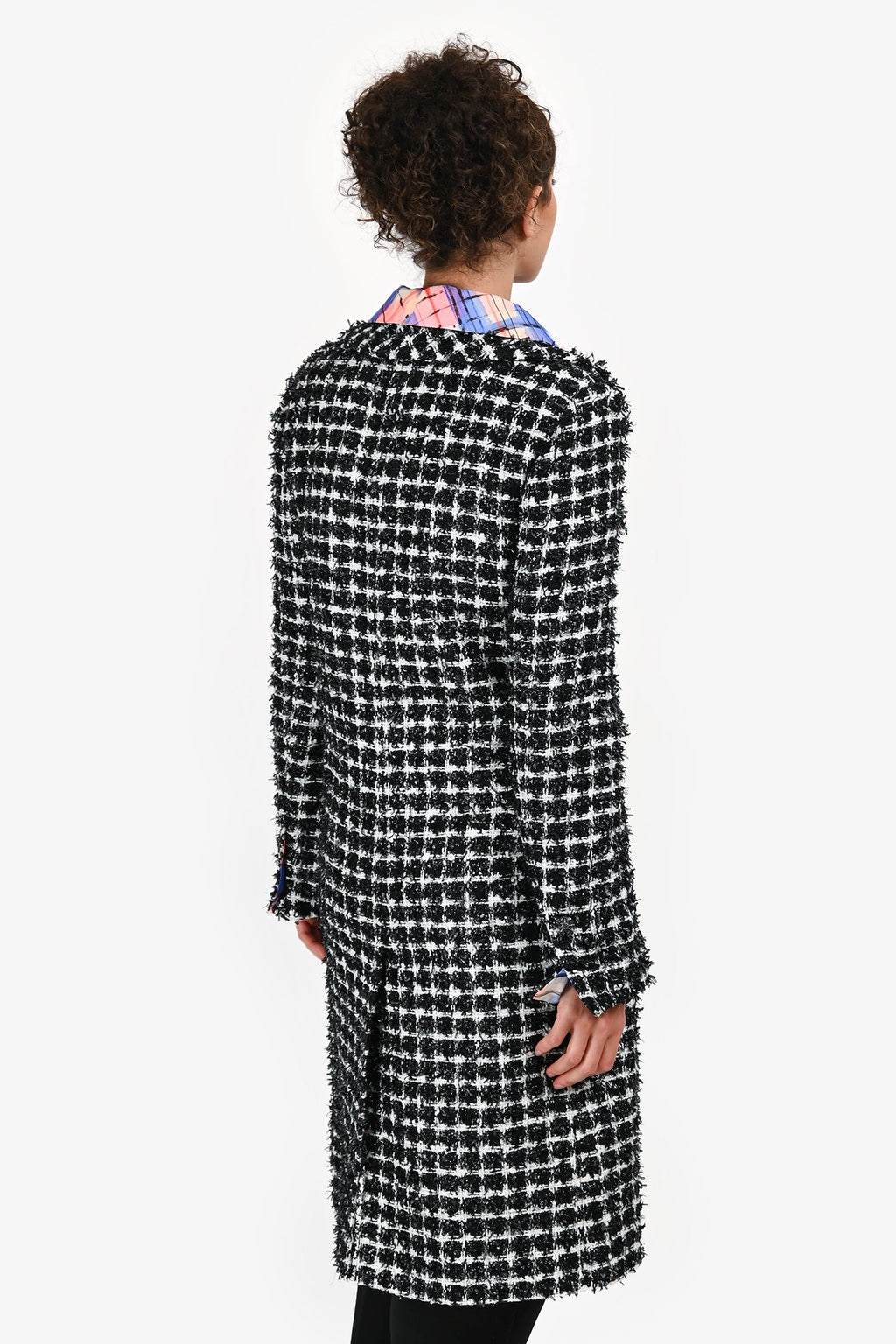 Pre-Loved Chanel™ 2020 Black/White Tweed Pink Lined Button Coat with Detachable Plaid Collar Size 36