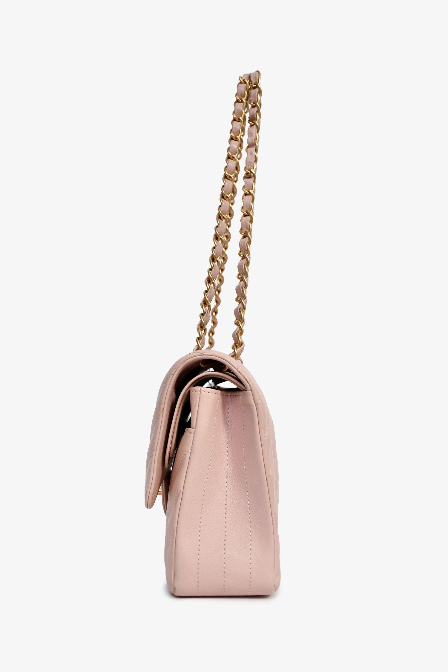 Pre-Loved Chanel™ 2016-17 Pink Calfskin Chevron Medium Double Flap Shoulder Bag