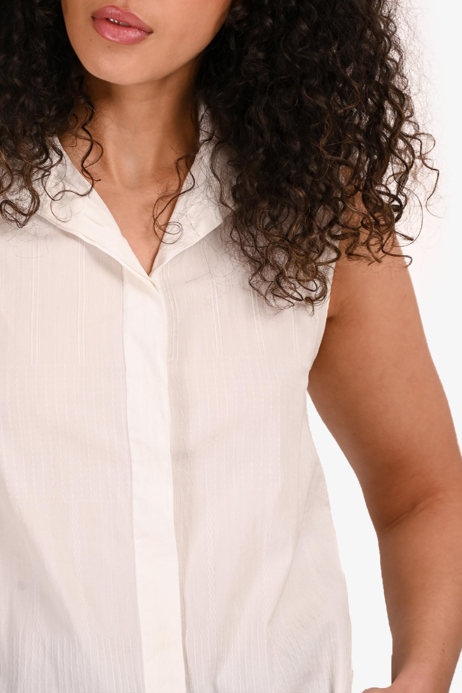 Pre-Loved Chanel™ White Silk Sheer Striped Sleeveless Button-Down Top Size 38