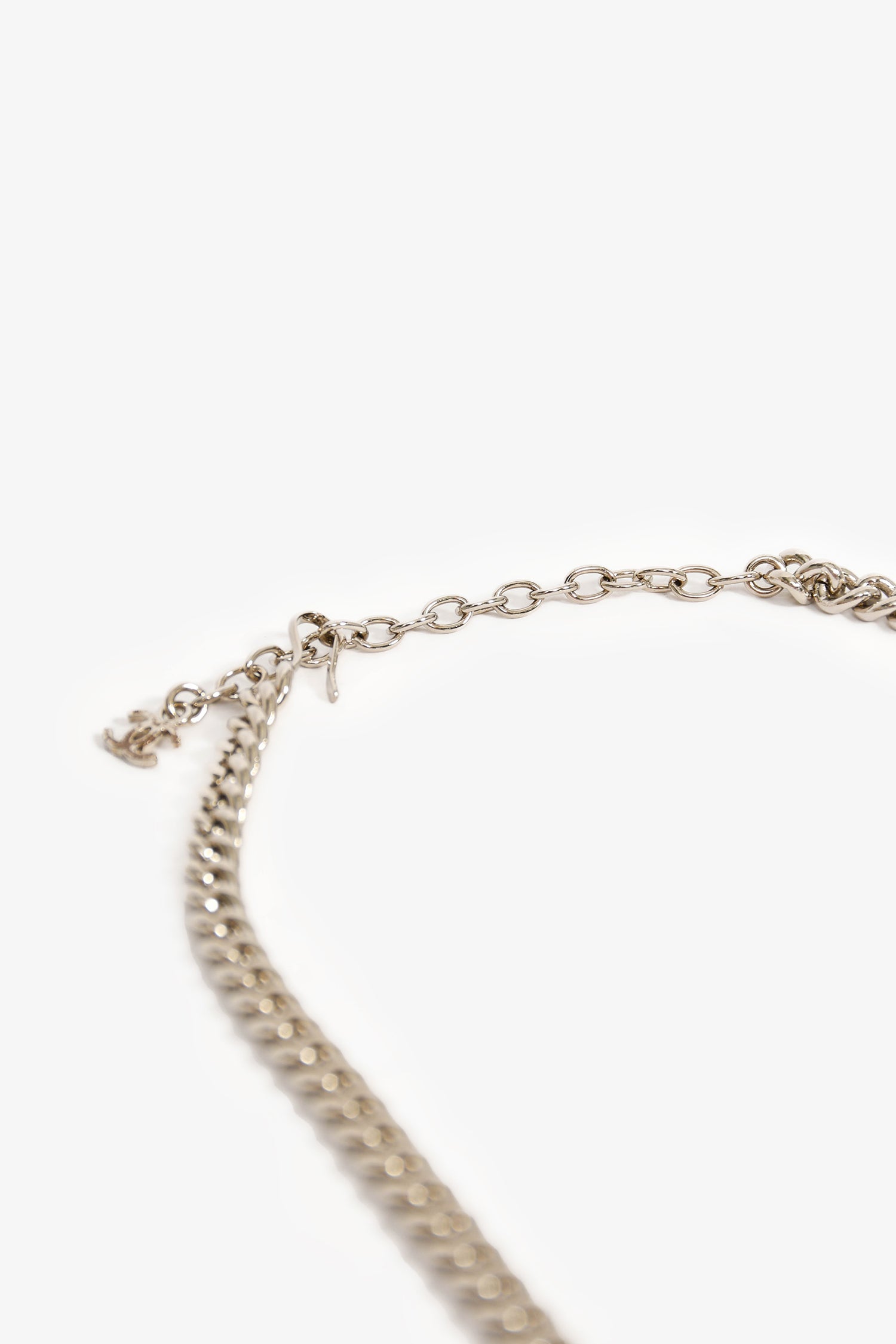 Pre-Loved Chanel™ 2000 Silver Tone Plaque Choker Necklace