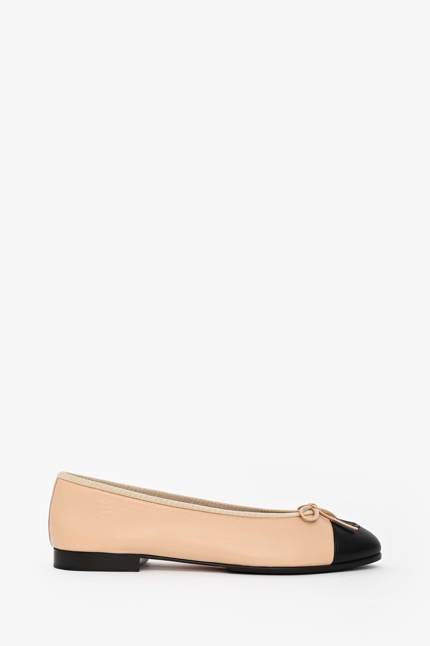 Pre-Loved Chanel™ Beige Black Cap Toe CC Ballet Flats Size 40