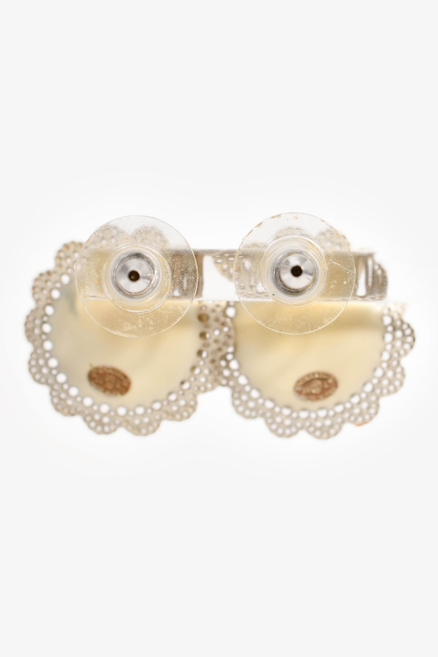Pre-Loved Chanel™ White Pearl Lace Flower CC Stud Earrings