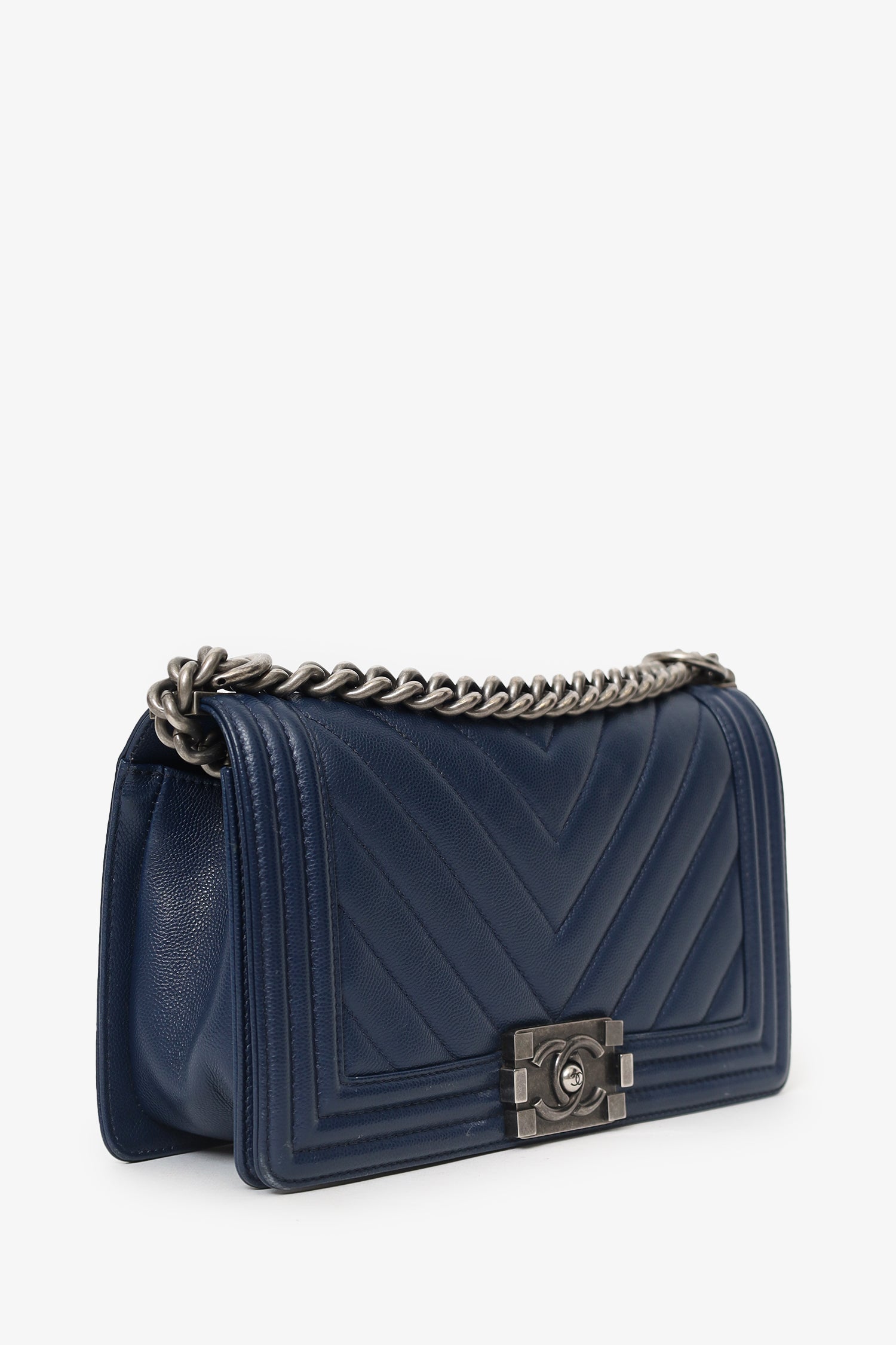 Pre-Loved Chanel™ 2017-18 Navy Caviar Chevron Medium Boy Bag