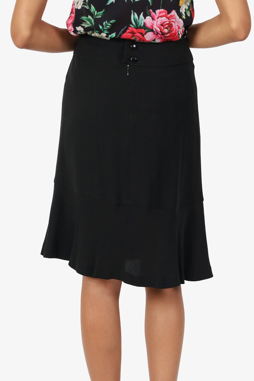 Pre-Loved Chanel™ 01C Black Silk Mini Skirt Size 42
