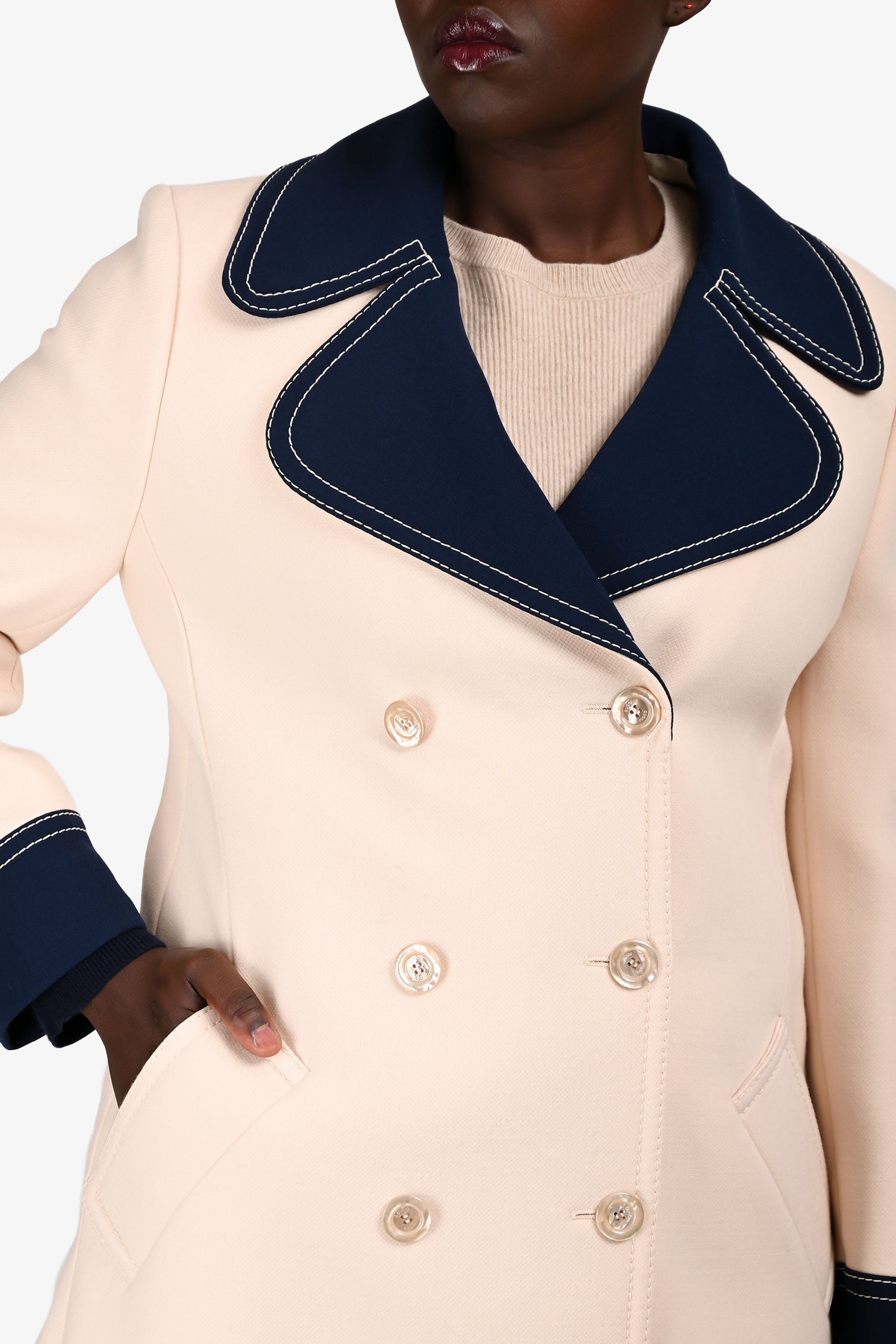 Gucci 2018 White/Blue Wool Stitch Detail Coat Size 44