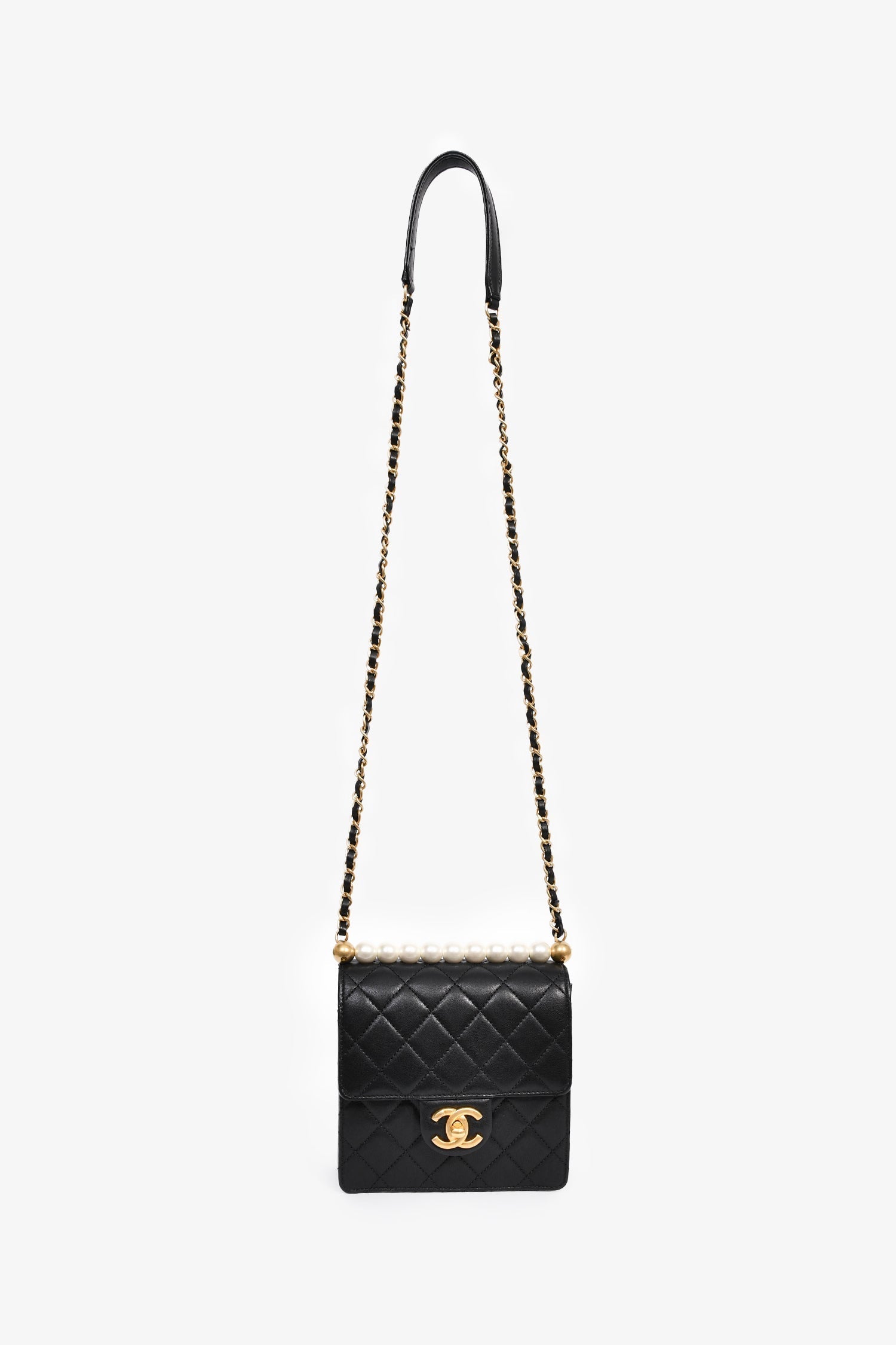 Pre-Loved Chanel™ 2018-19 Black Quilted Leather Chic Pearl Square Flap Bag