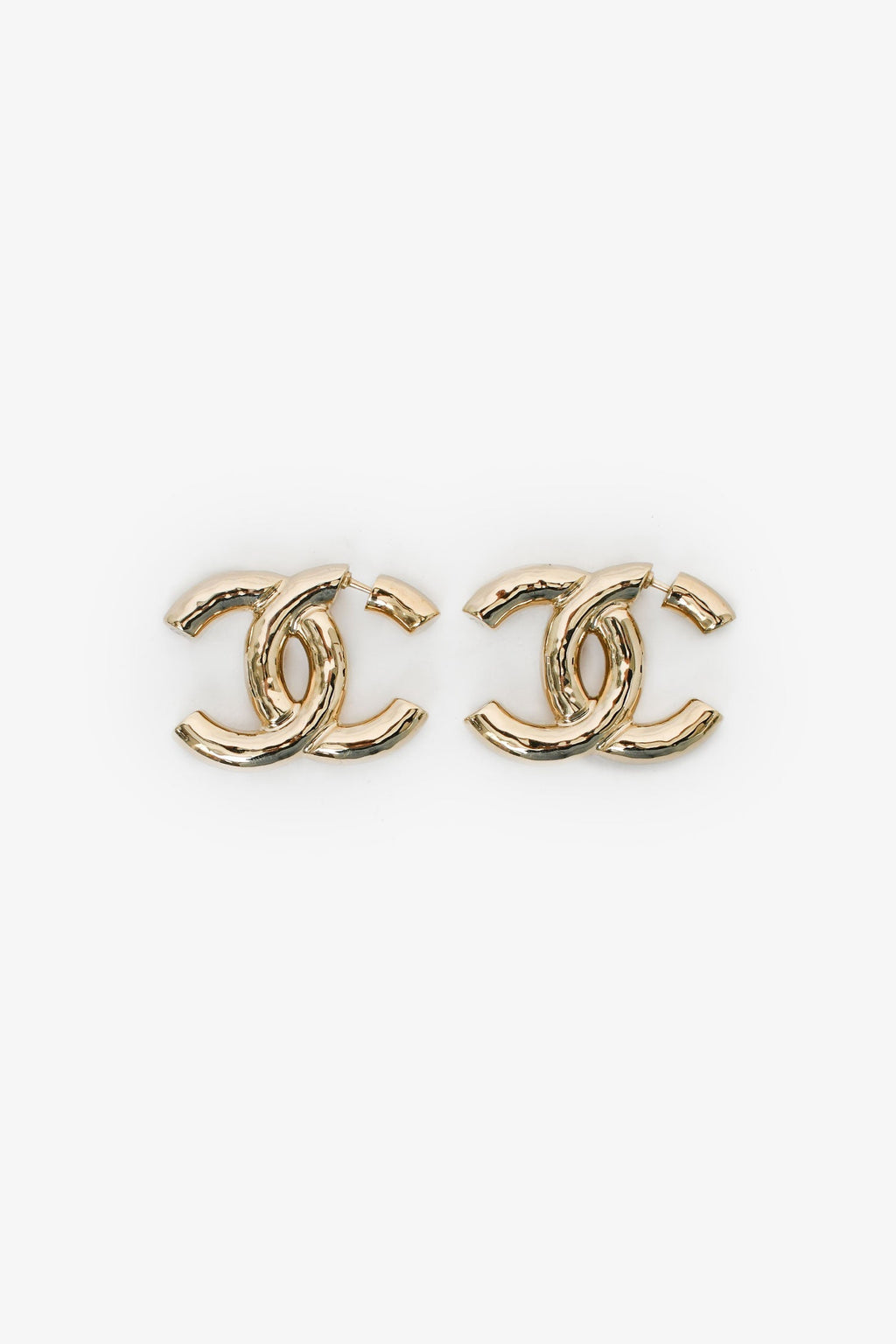 Pre-Loved Chanel™ 2022 Champagne Gold Toned Maxi CC Earrings
