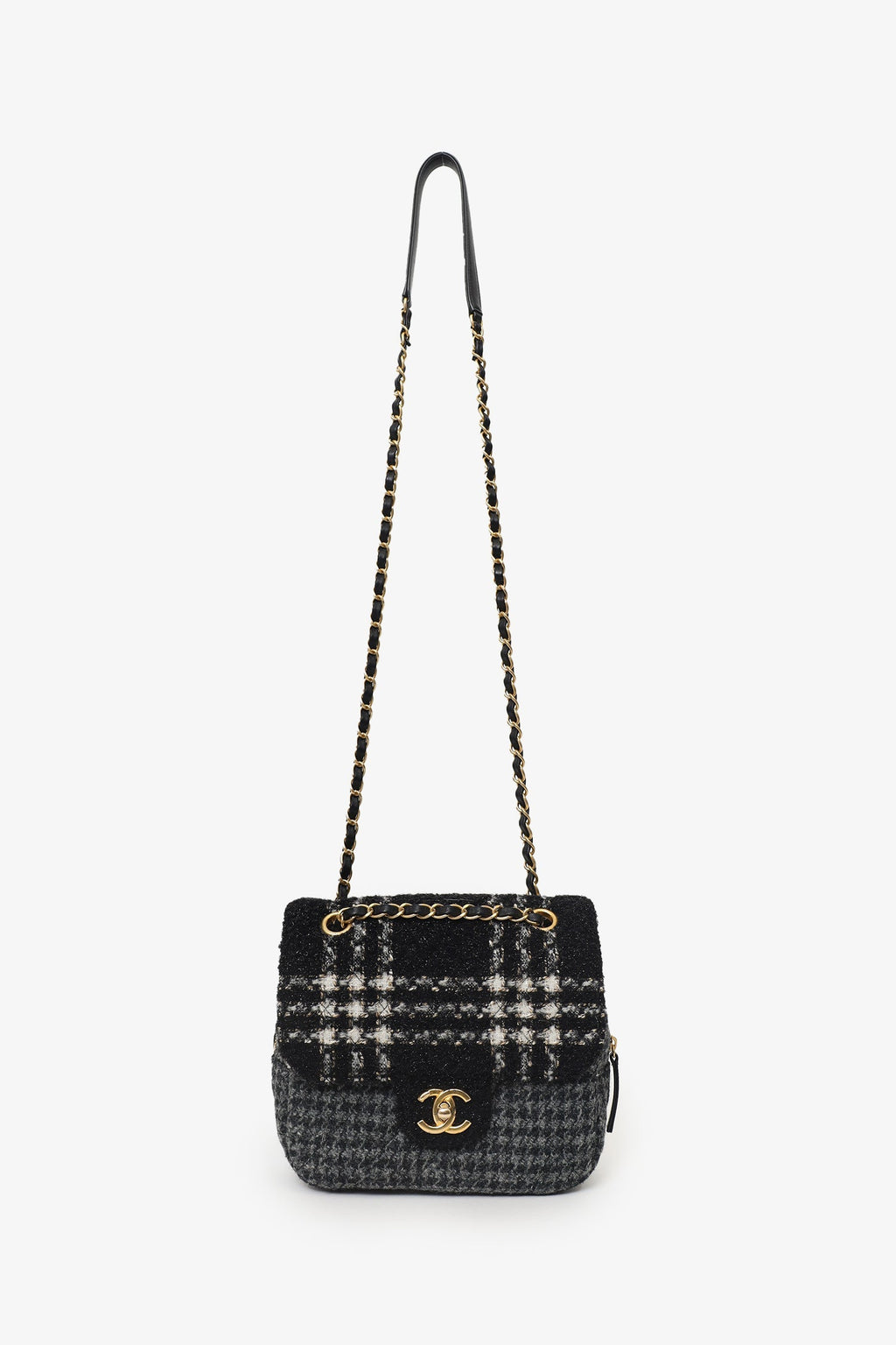 Pre-Loved Chanel™ 2022 Black/Grey Wool Tweed CC Square Flap Bag