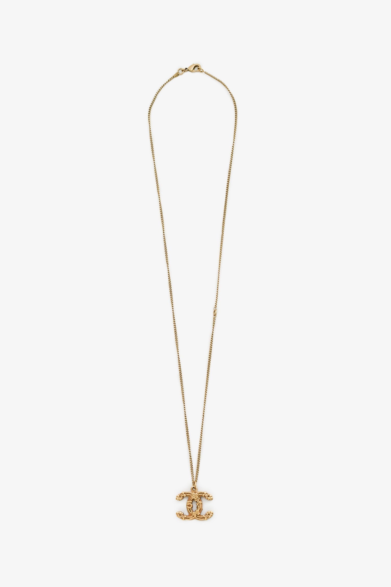 Pre-Loved Chanel™ 2006 Gold Tone CC Logo Necklace