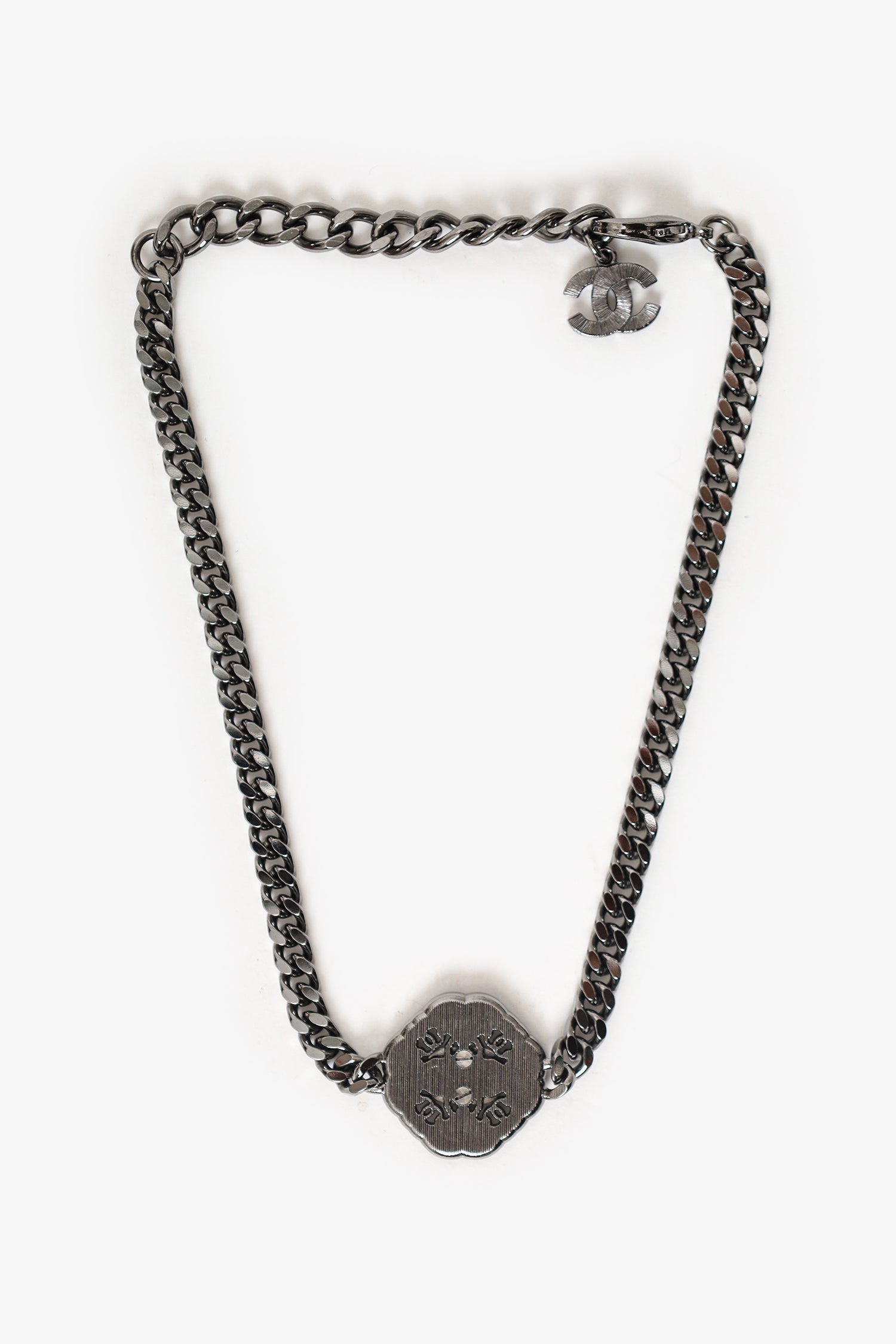 Pre-Loved Chanel™ B22 Hexagon Crystal Embellished CC Choker