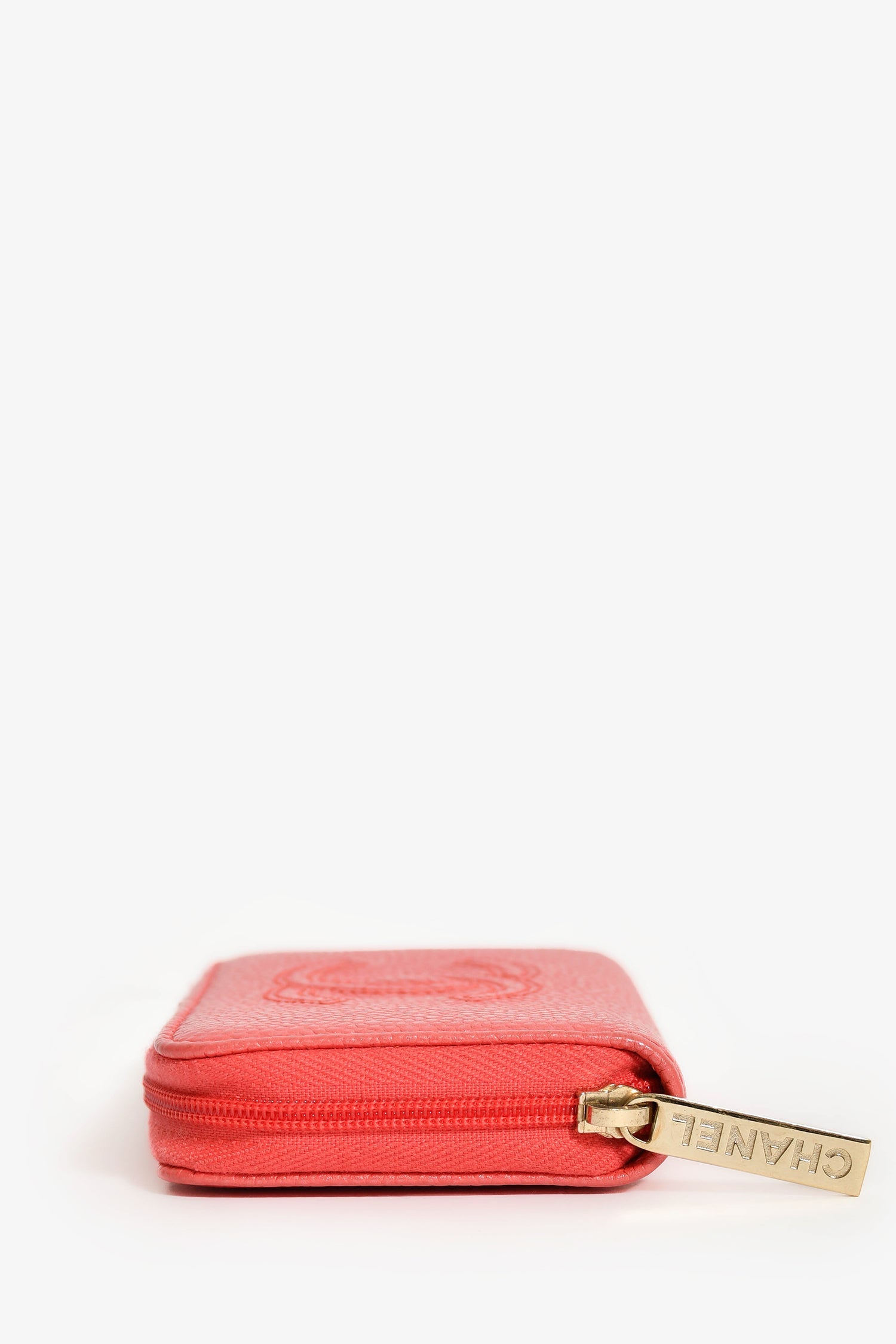 Pre-Loved Chanel™ 2018-19 Pink Caviar Leather Zip Coin Pouch