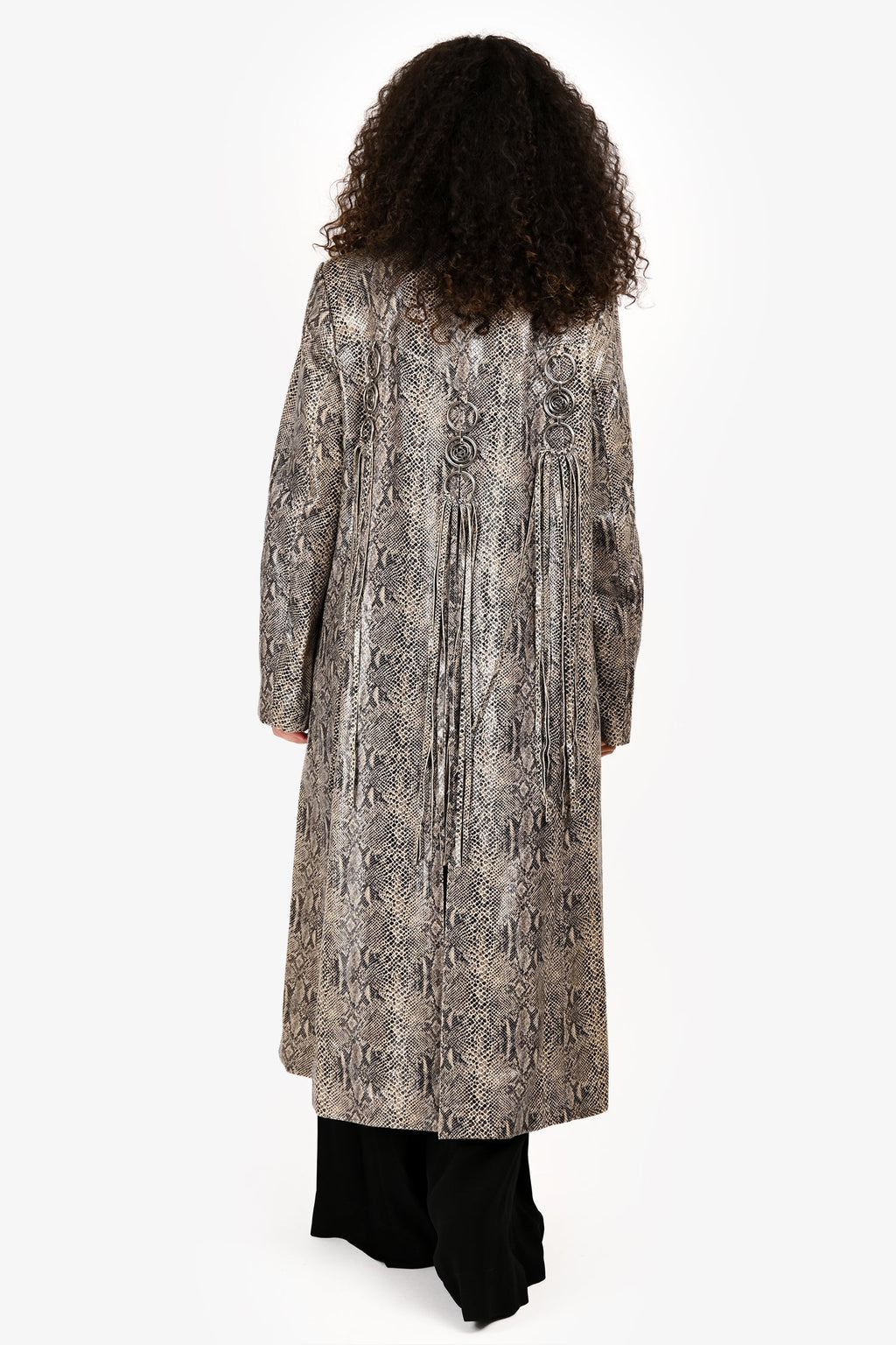Gucci 2020 Grey Python Print Fringe Trim Trench Coat Size 44
