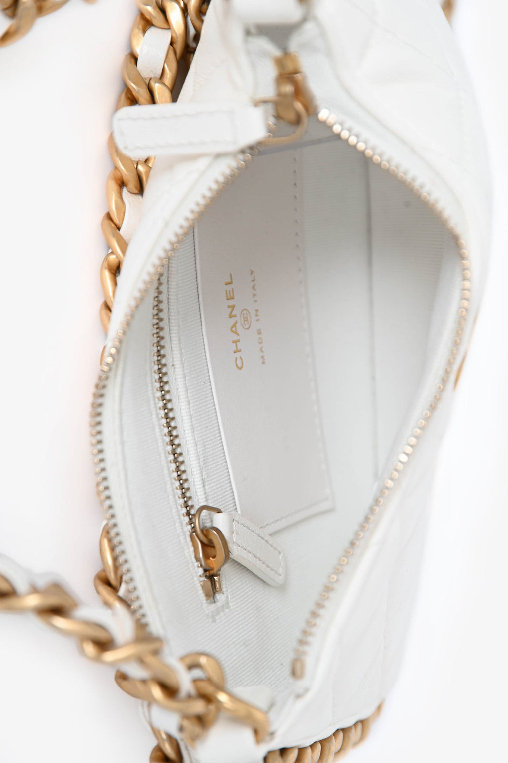 Pre-Loved Chanel™ 2023 White Leather Mini Chain CC Round Hobo Bag GHW