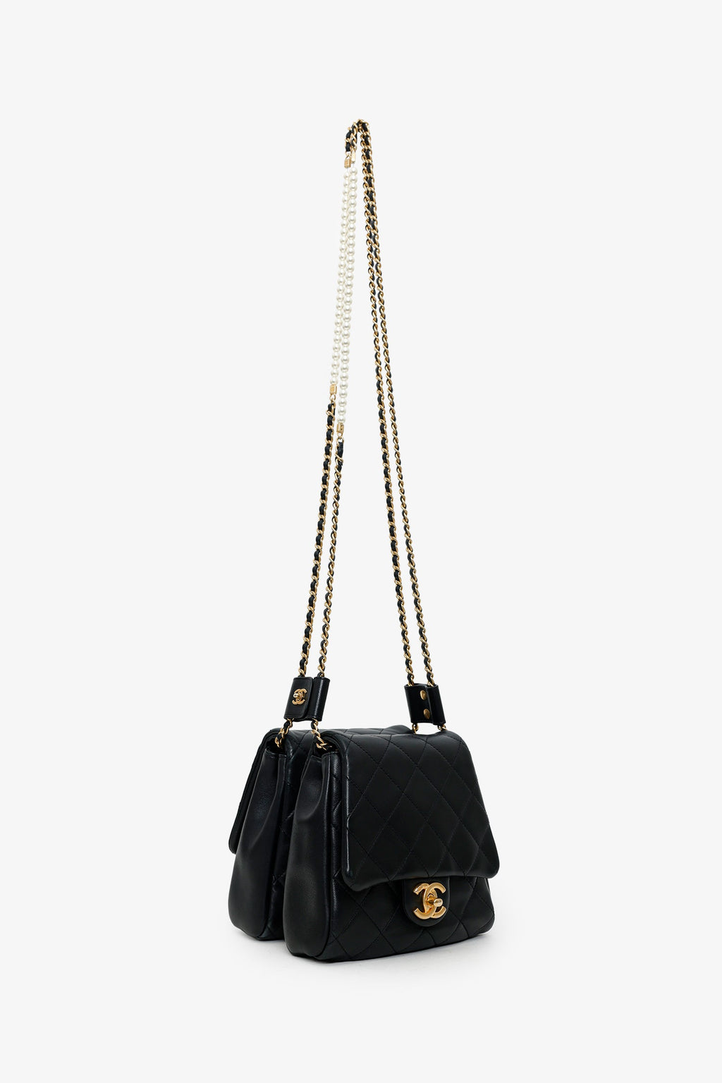 Pre-Loved Chanel™ 2019 Quilted Lambskin Pearl Side Packs Bag