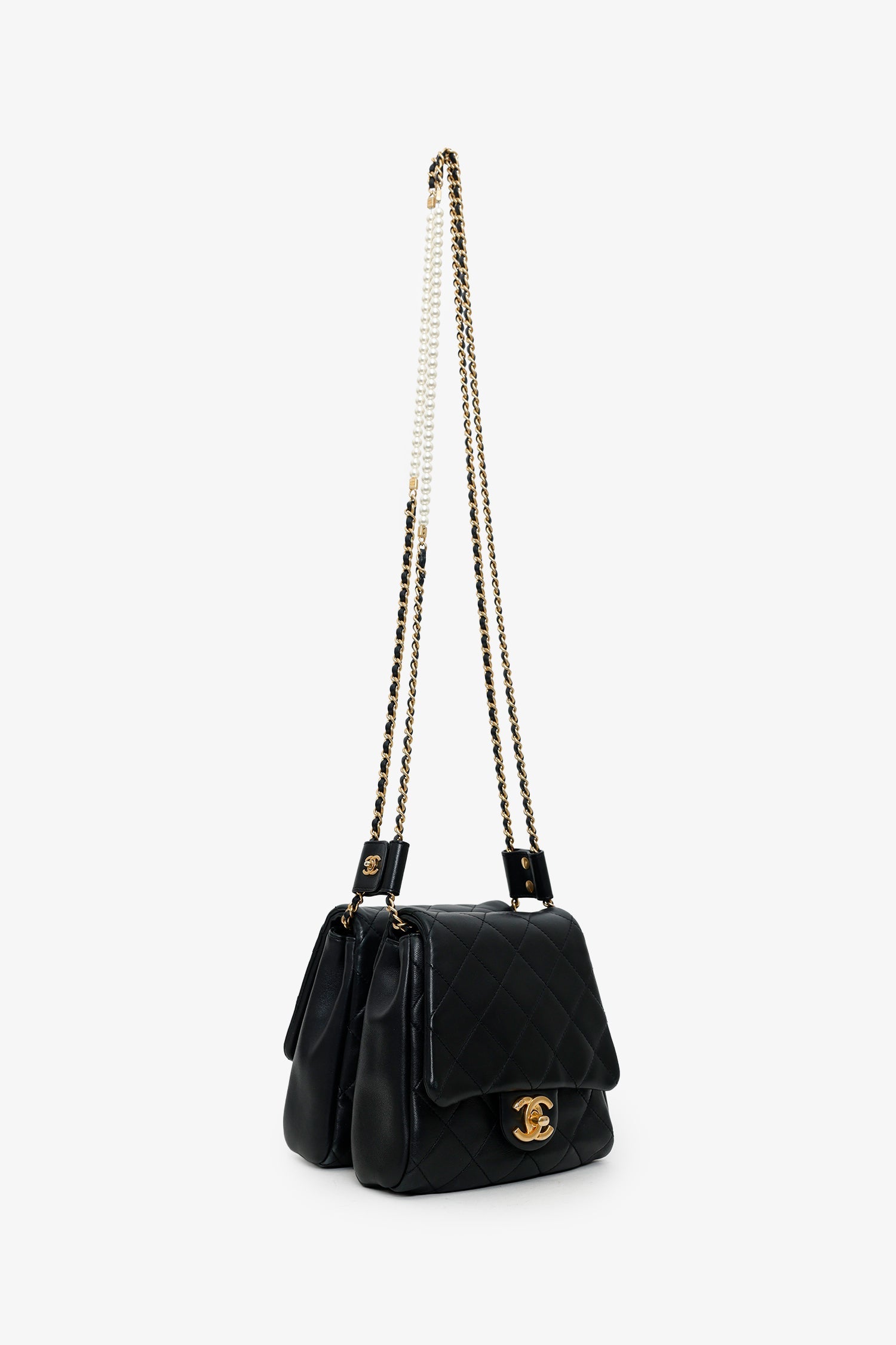 Pre-Loved Chanel™ 2019 Quilted Lambskin Pearl Side Packs Bag