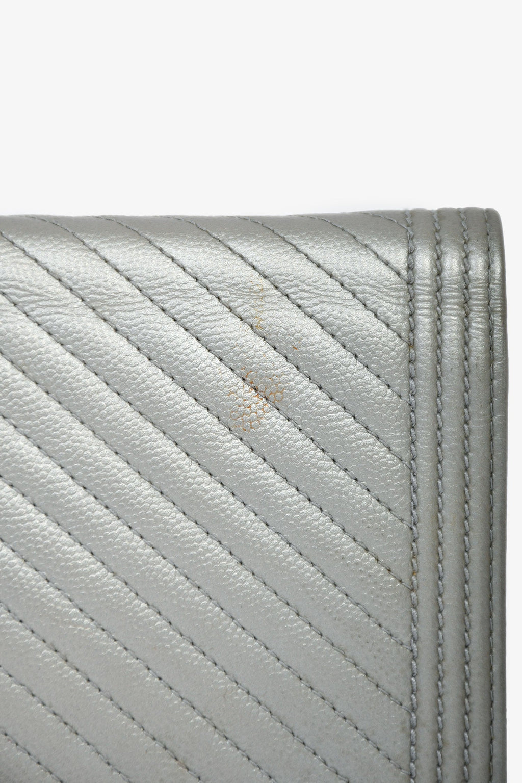 Pre-Loved Chanel™ 2016 Silver Metallic Caviar Leather Chevron Wallet on Chain