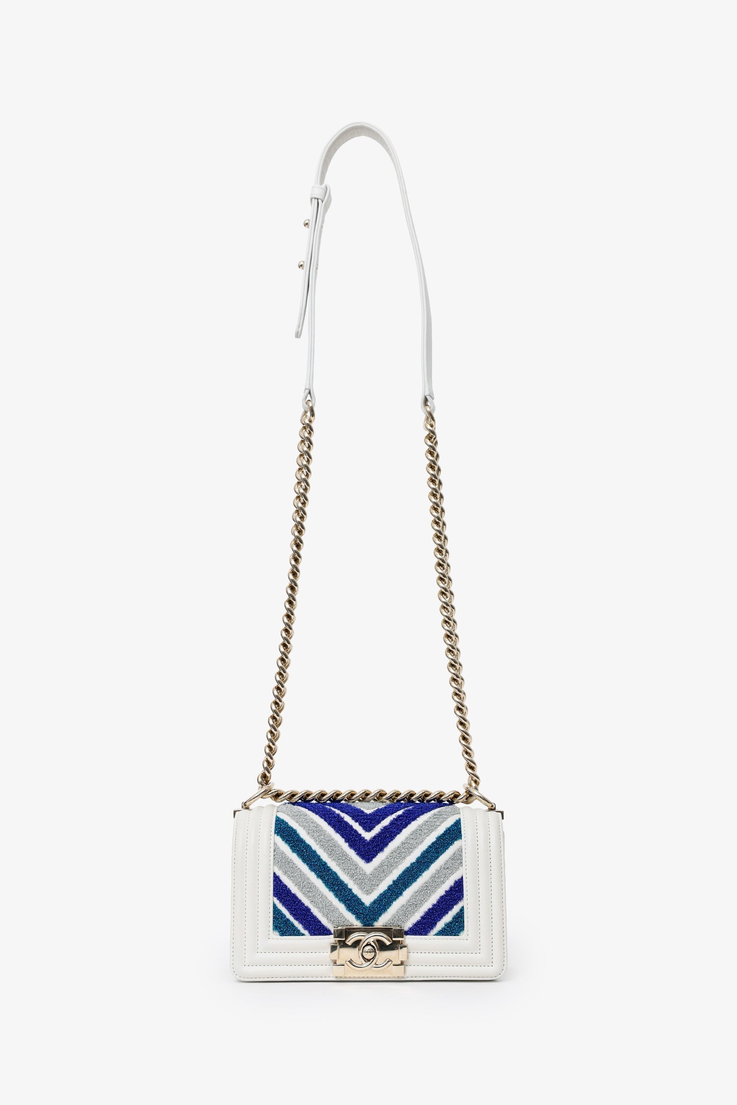 Pre-Loved Chanel™ 2019 White/Blue Chevron Small Boy Shoulder Bag