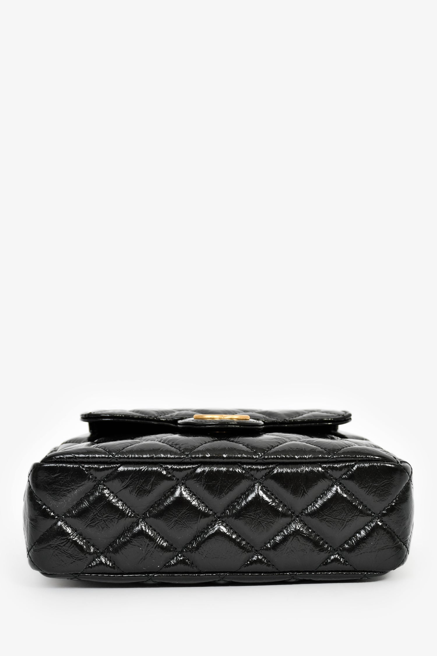 Pre-Loved Chanel™ 2023 Black Patent Leather 'Wavy' CC Shoulder Bag