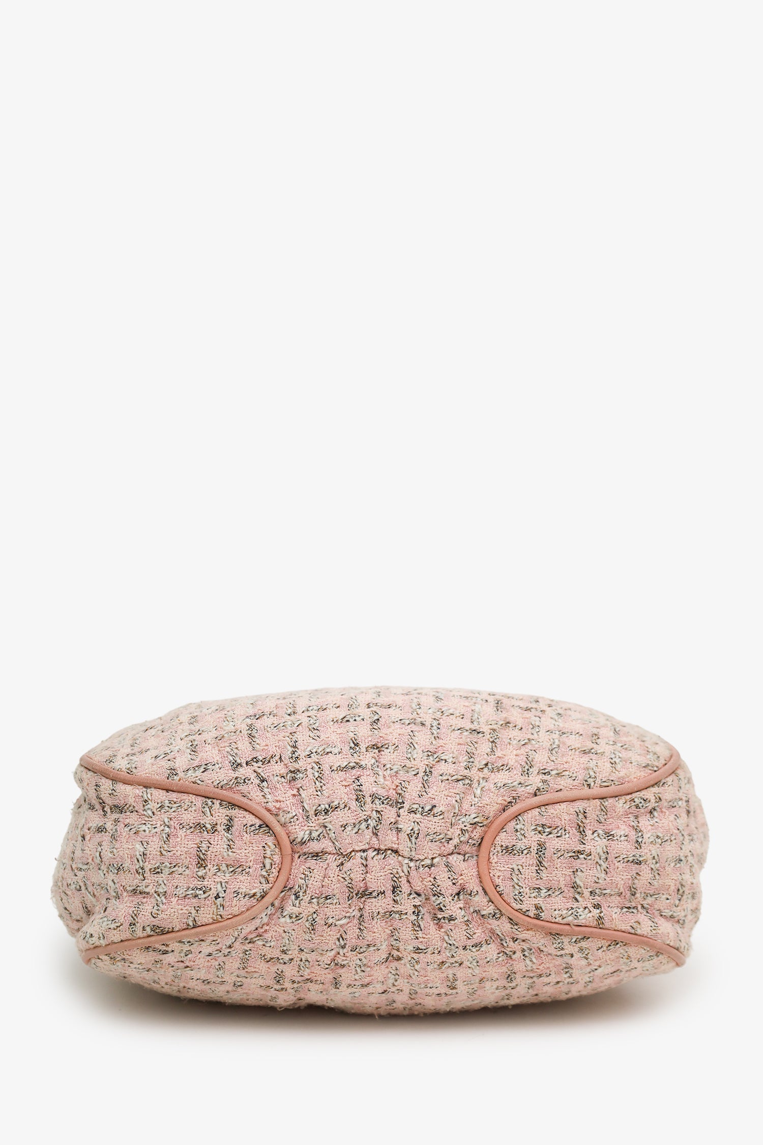 Pre-Loved Chanel™ 2005-06 Pink Tweed CC Boucle Knitting Bag
