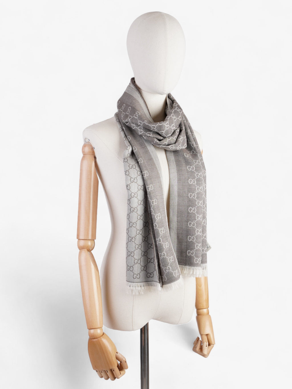 Gucci GG Supreme Scarf Grey Wool