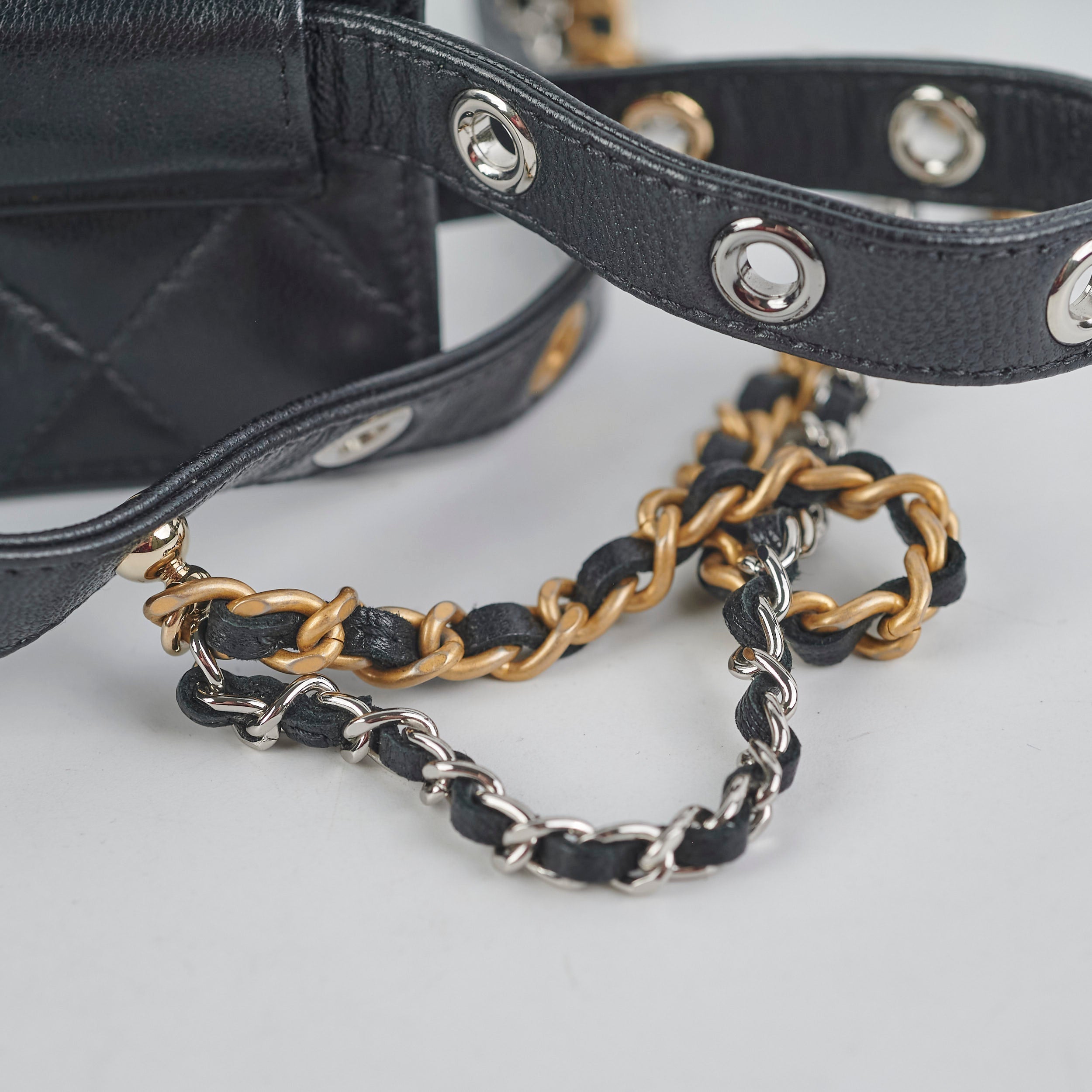Chanel Micro Belt Bag holder xLambskin Black - Series 31