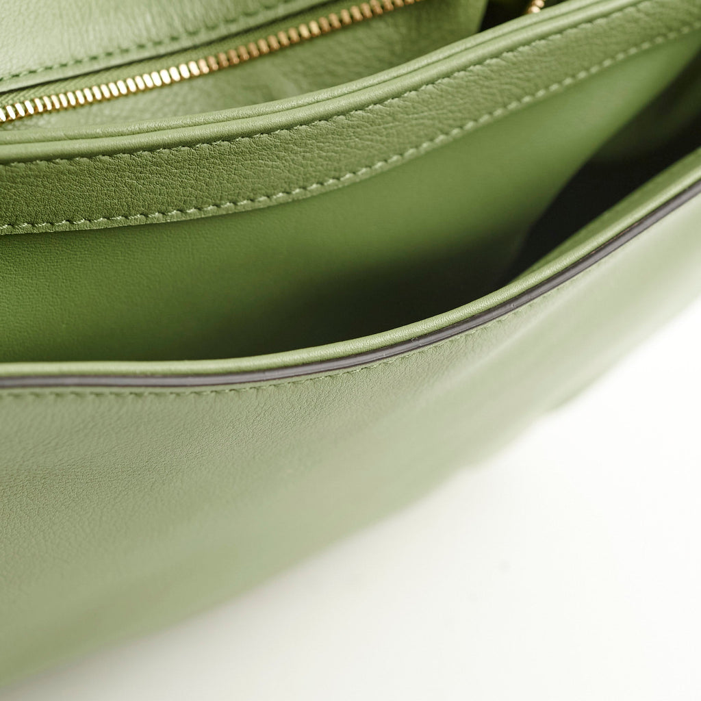 Gucci Blondie Medium Top Handle Shoulder Bag Green