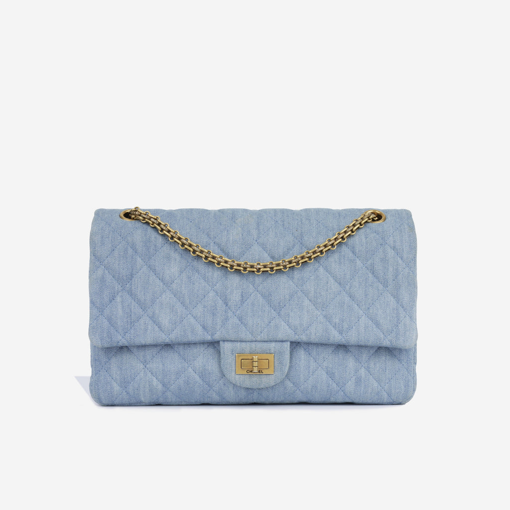Chanel 2.55 Reissue 226