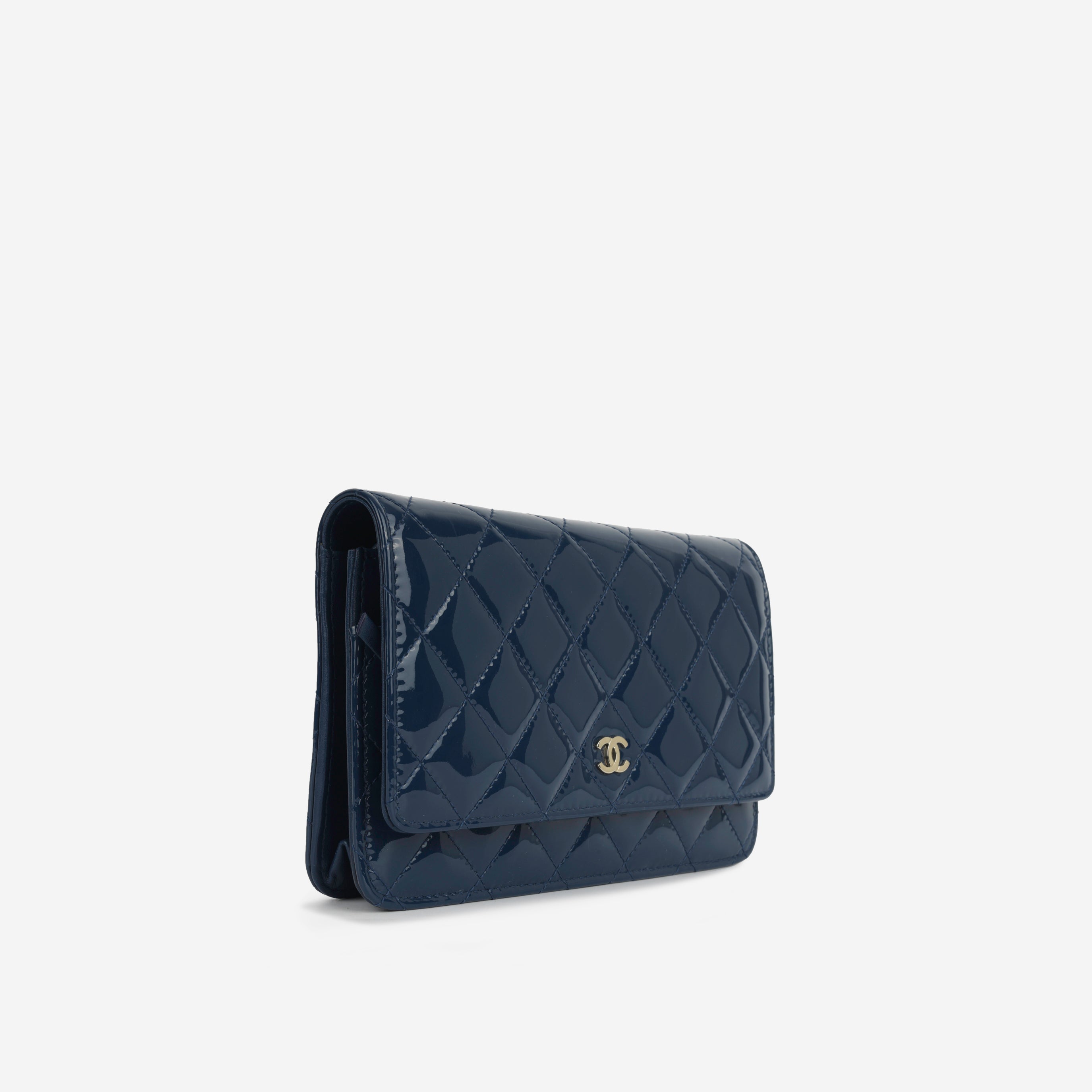 Chanel Classic Wallet on Chain