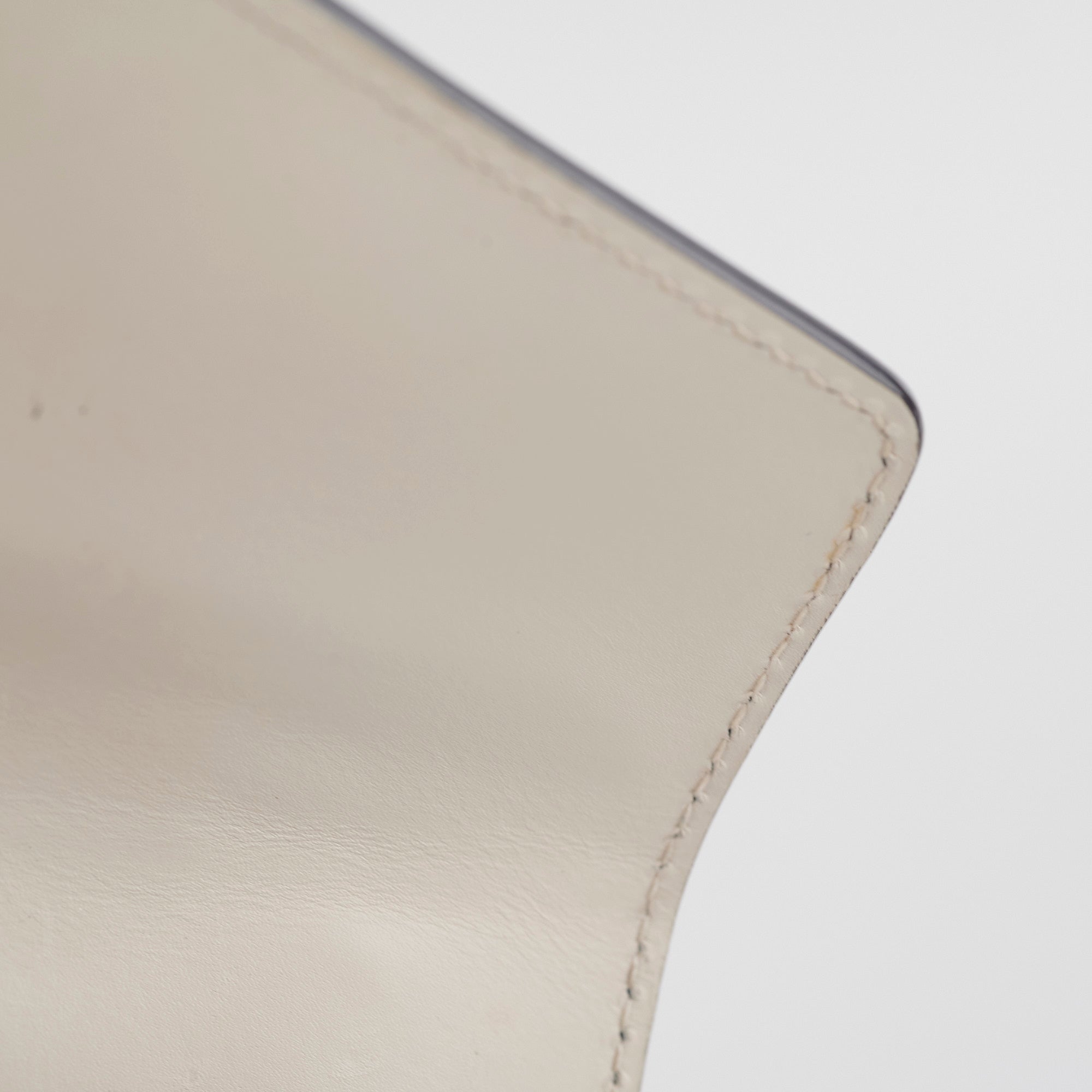 Gucci White Mini Sylvie Crossbody Bag