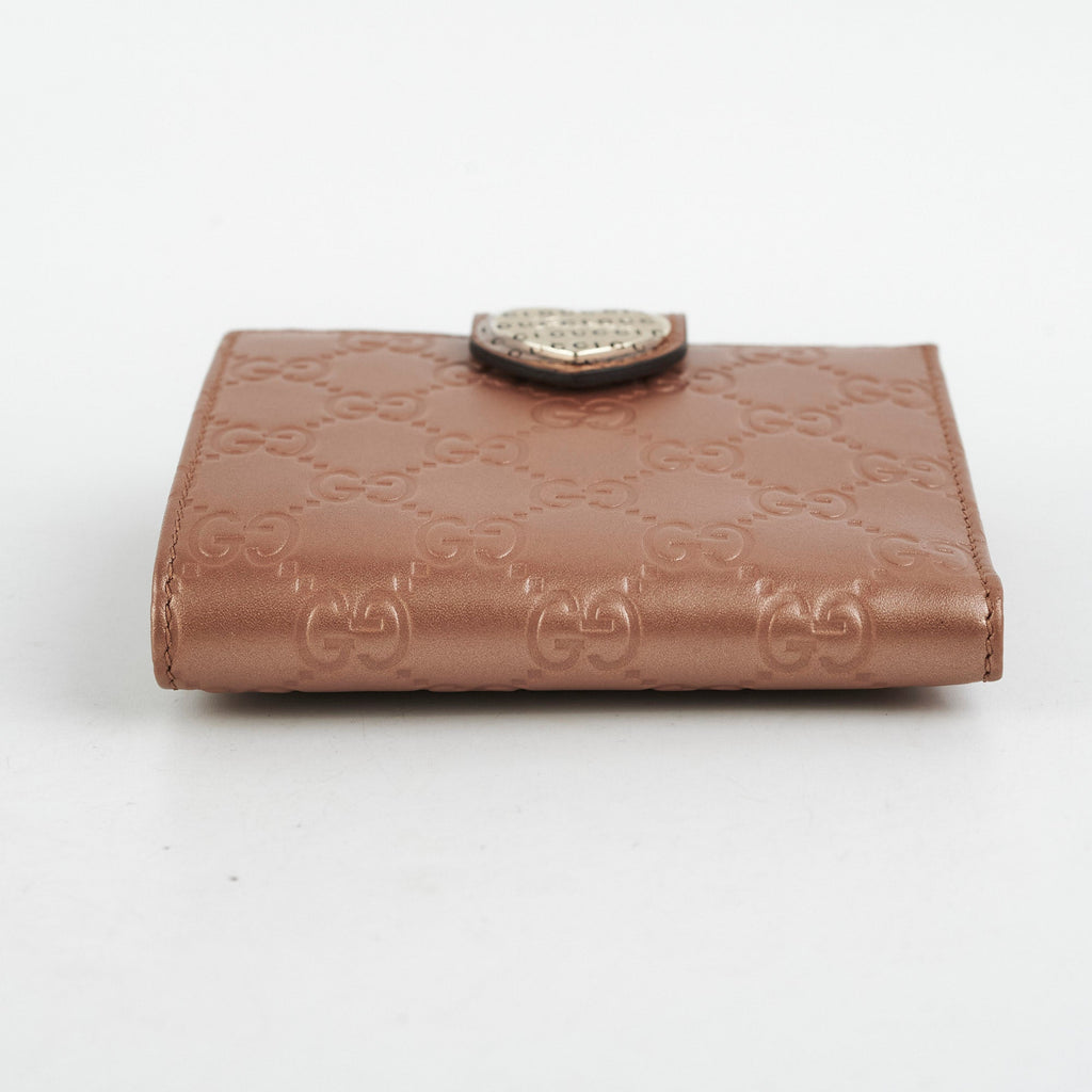 Gucci GG Supreme Wallet Pink