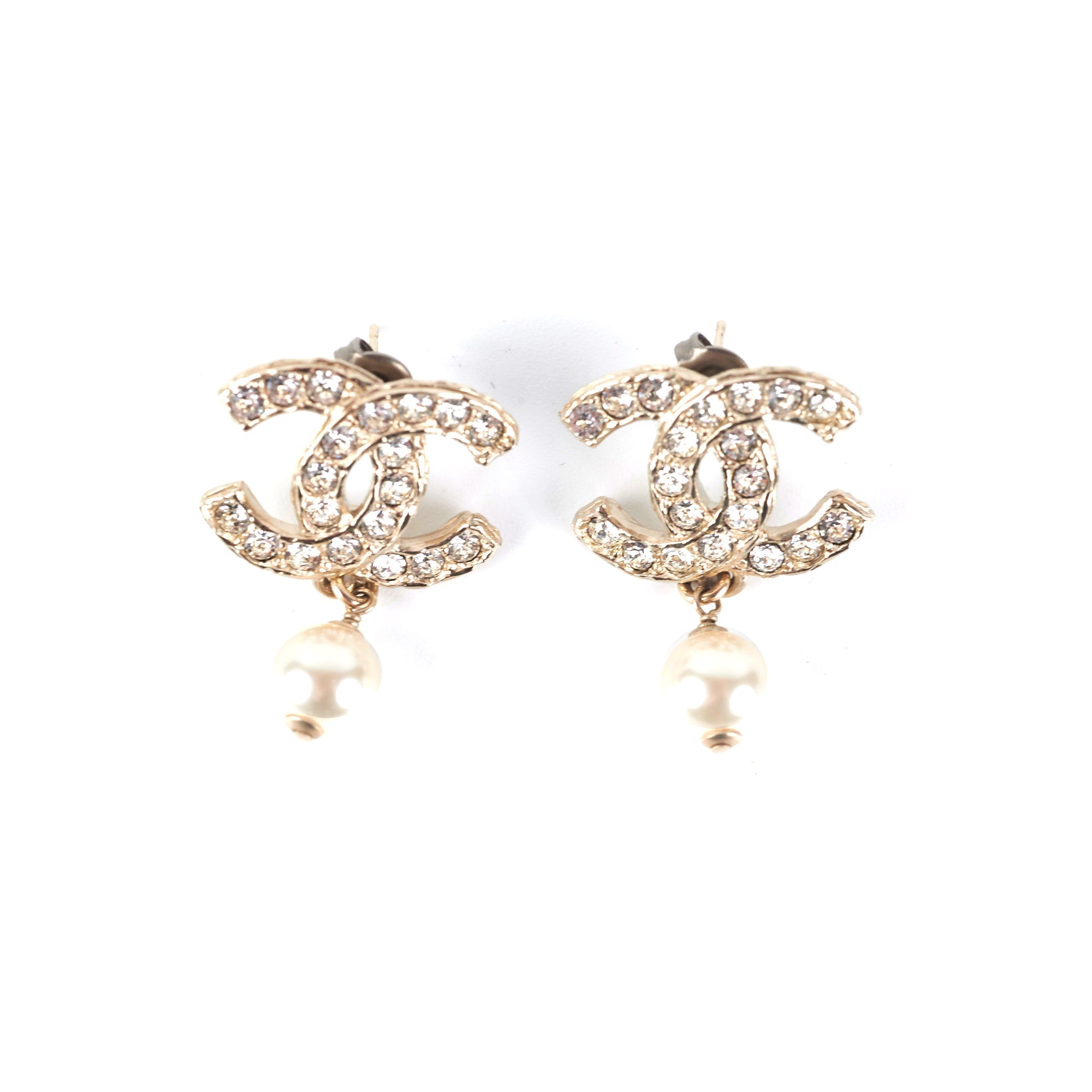 Chanel Earrings CC Pearls Drop (Costume Jewellery)